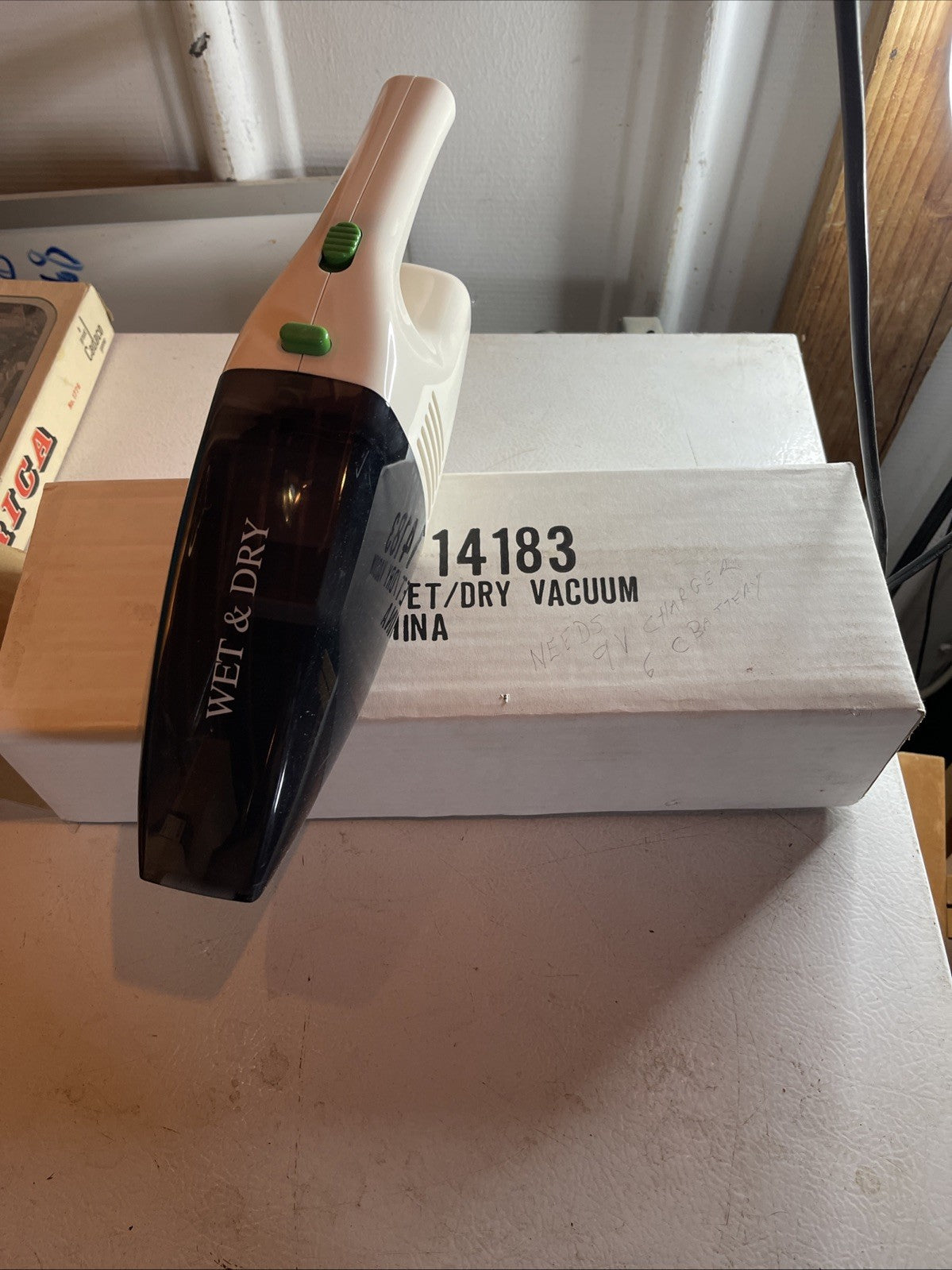 Cordless Wet Dry Handheld Vacuum