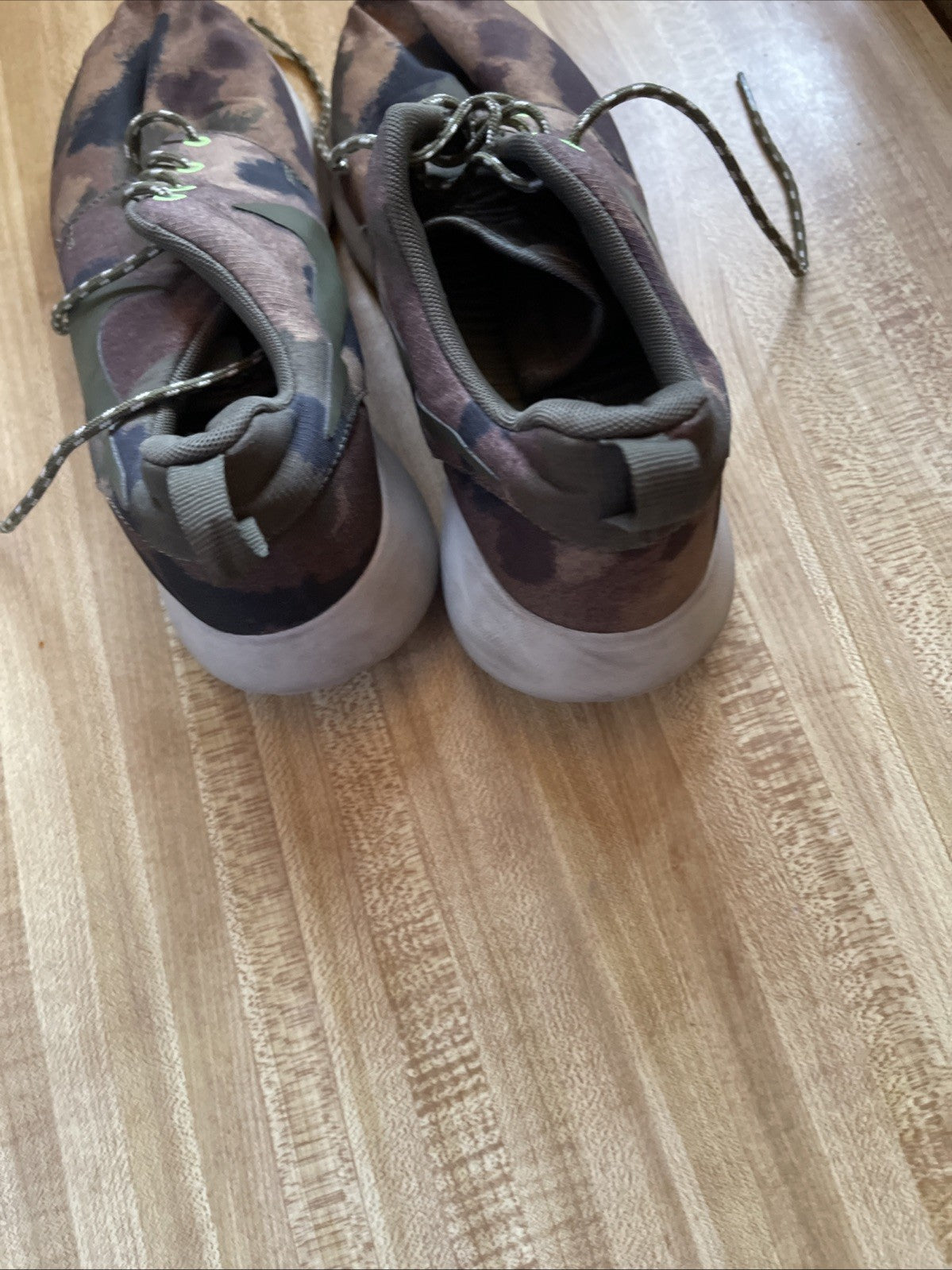 Nike Roshe Run Camo Size 8