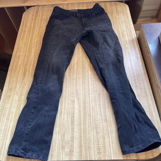 DC Straight Fit Jeans 28/28 Tags Says 28/32