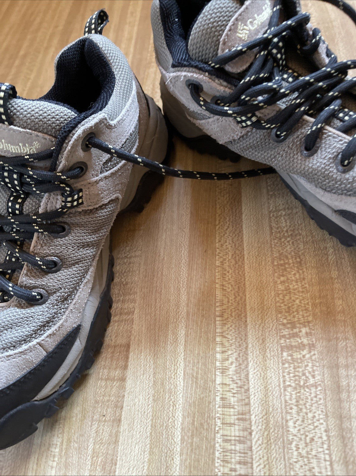 Columbia Hiking Shoes Size 8