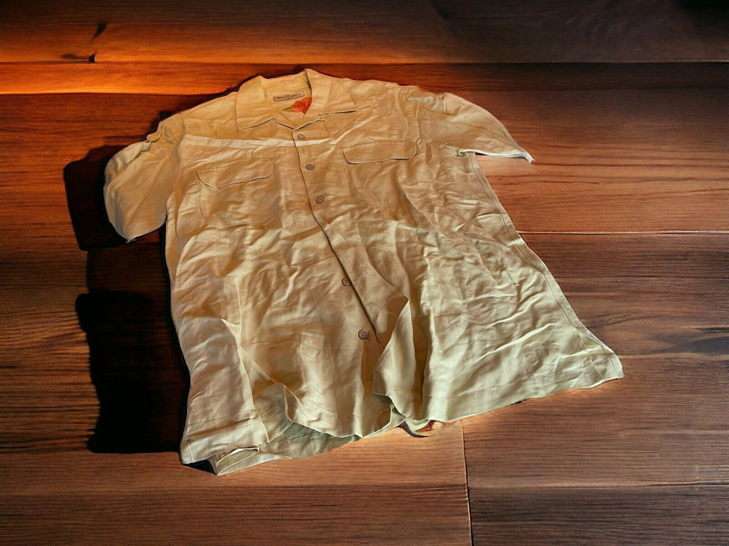 Tommy Bahama Linen Silk Shirt Large Floral Design Inside The Back Of The Shirt