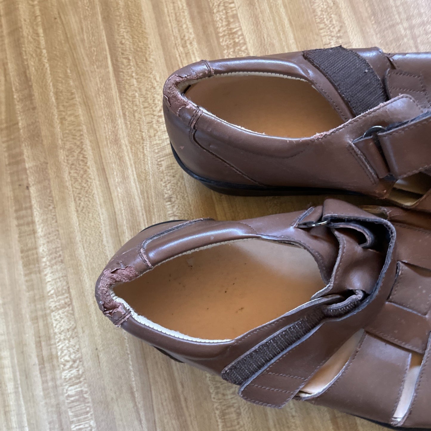 Boxer Dogs Sandals 13 EEEE