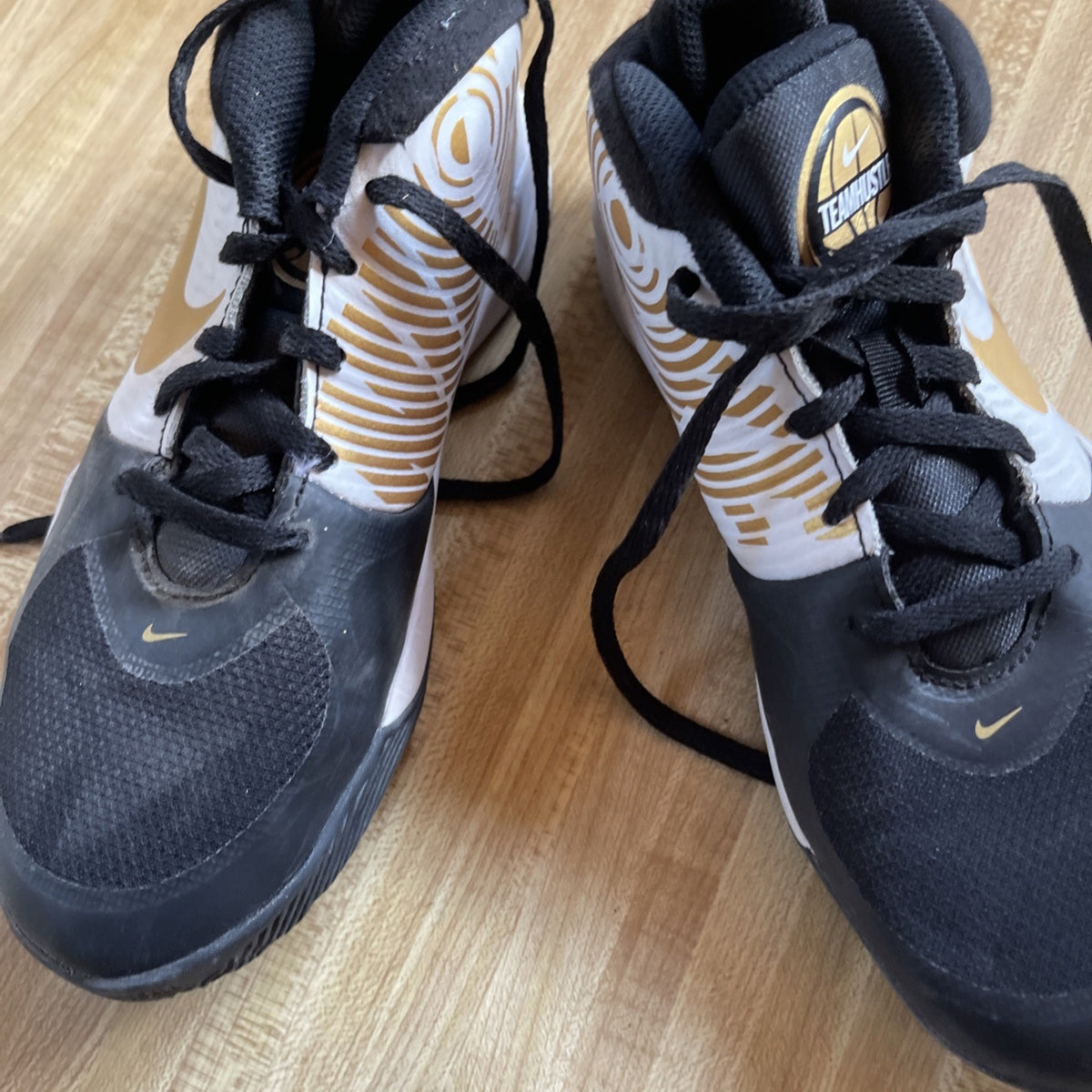 Nike Teamhustle Sneakers 4Y