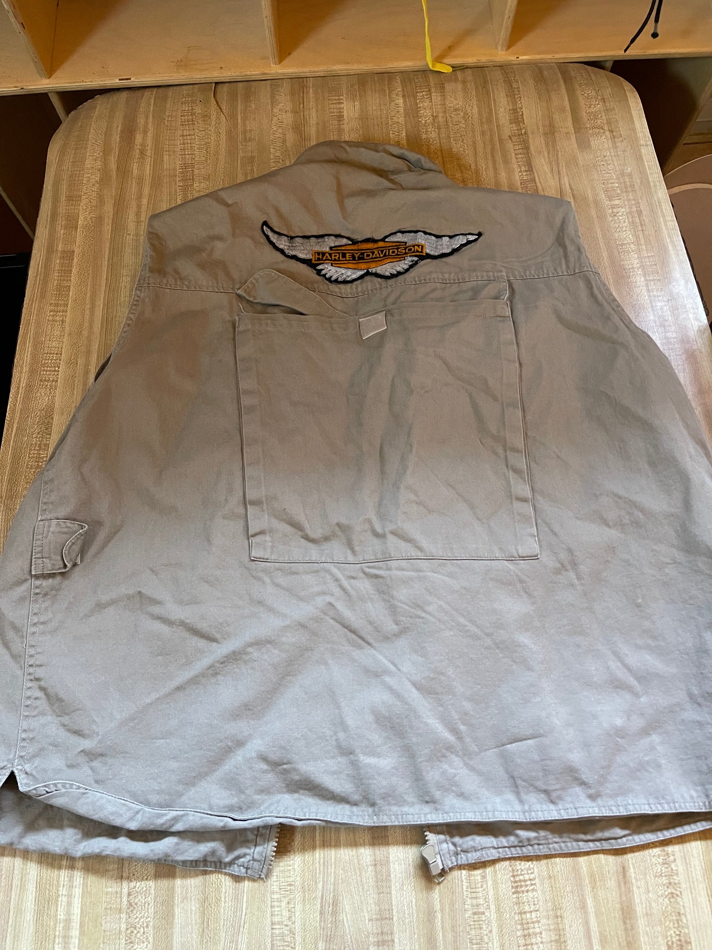 Fox outdoors vest with Harley Davidson patch XXL