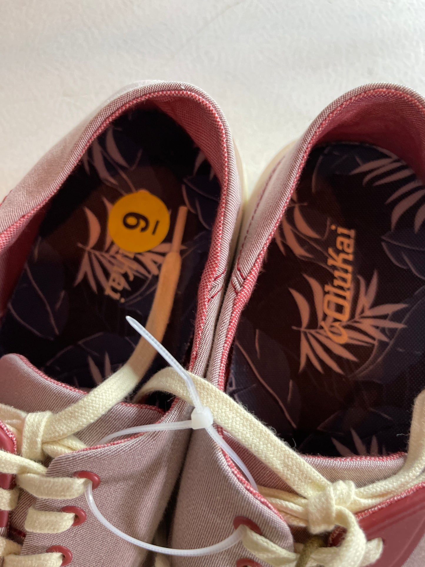 Olukai sneakers size 9 new without box