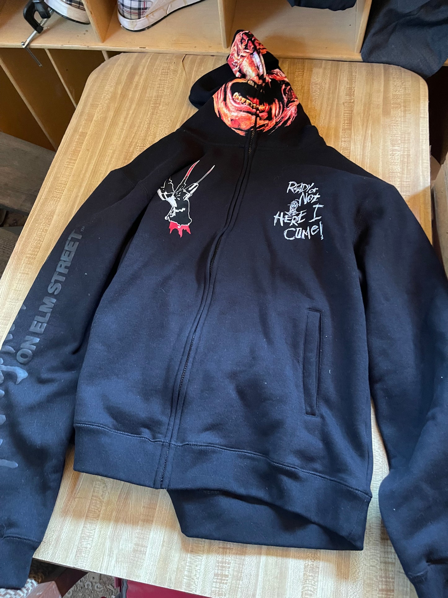Freddy Kruger nightmare on elm street full zip face mask hoodie xl nwt