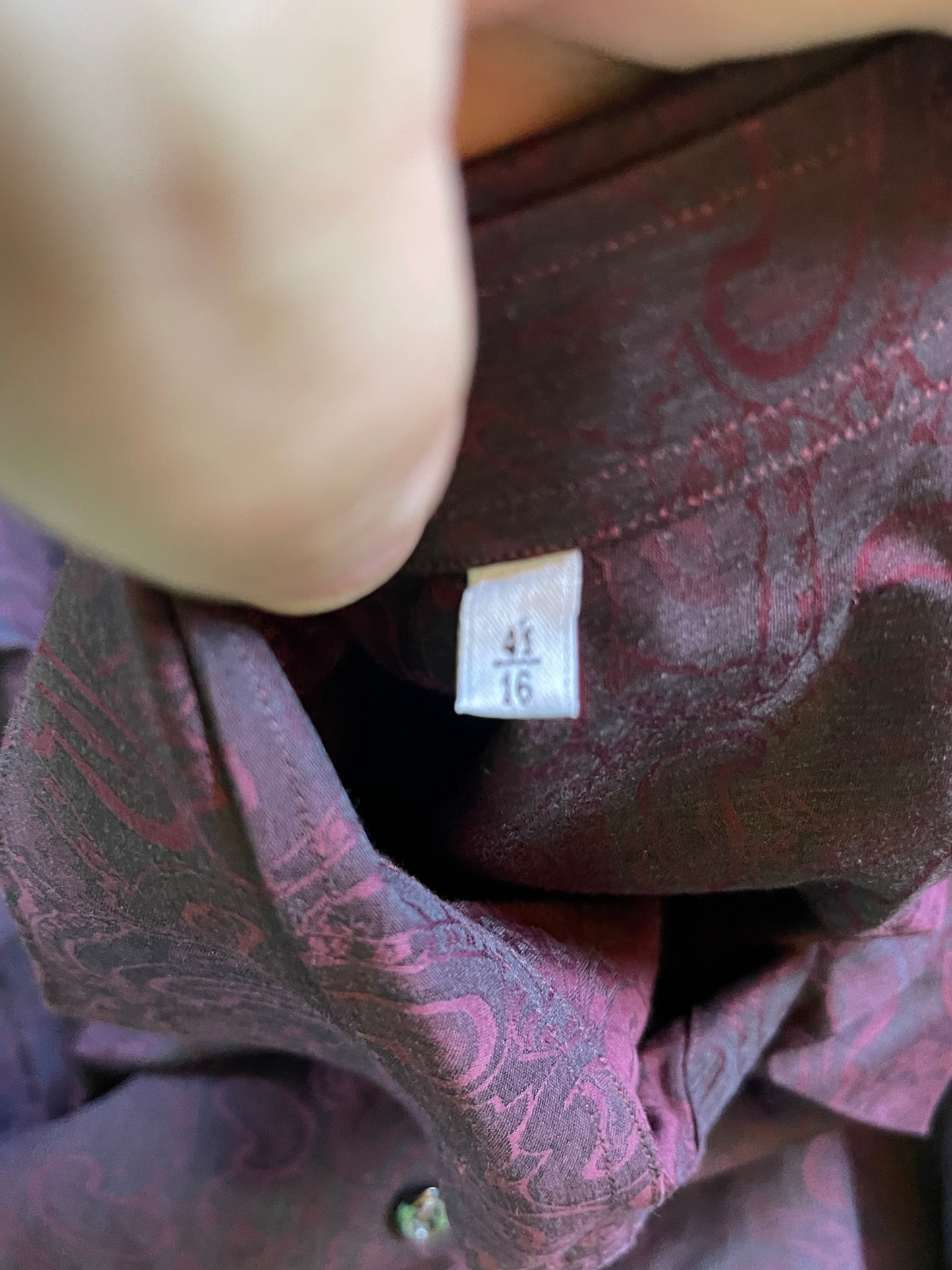 Equivoco button up 16