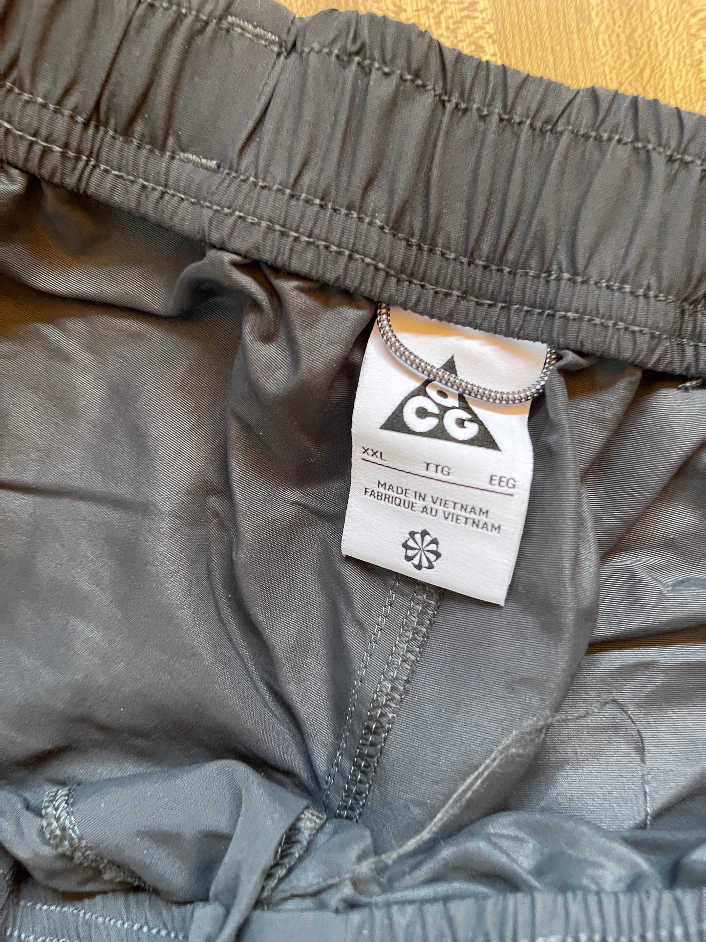 Nike ACG cargo shorts xxl