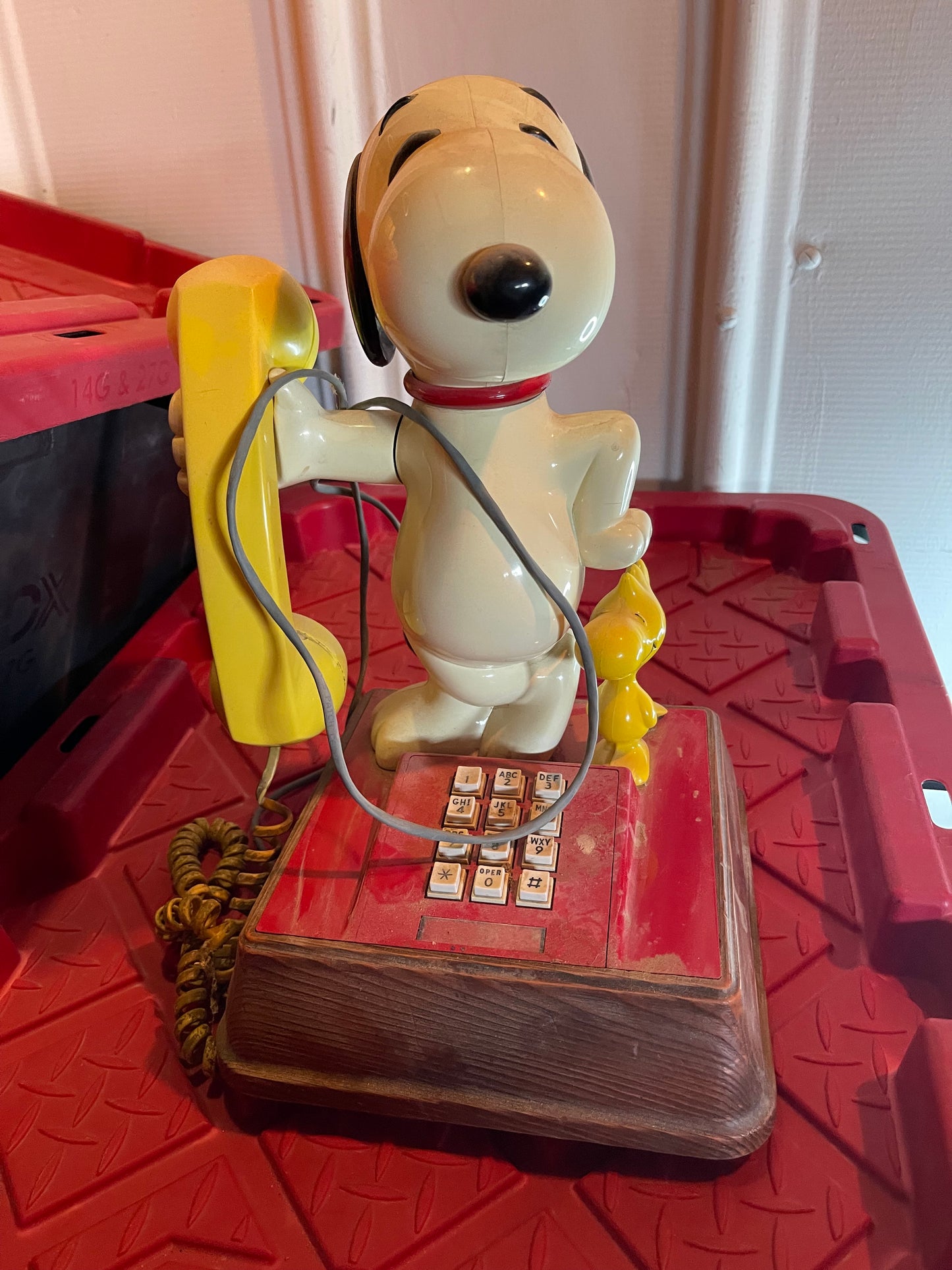Vintage snoopy telephone