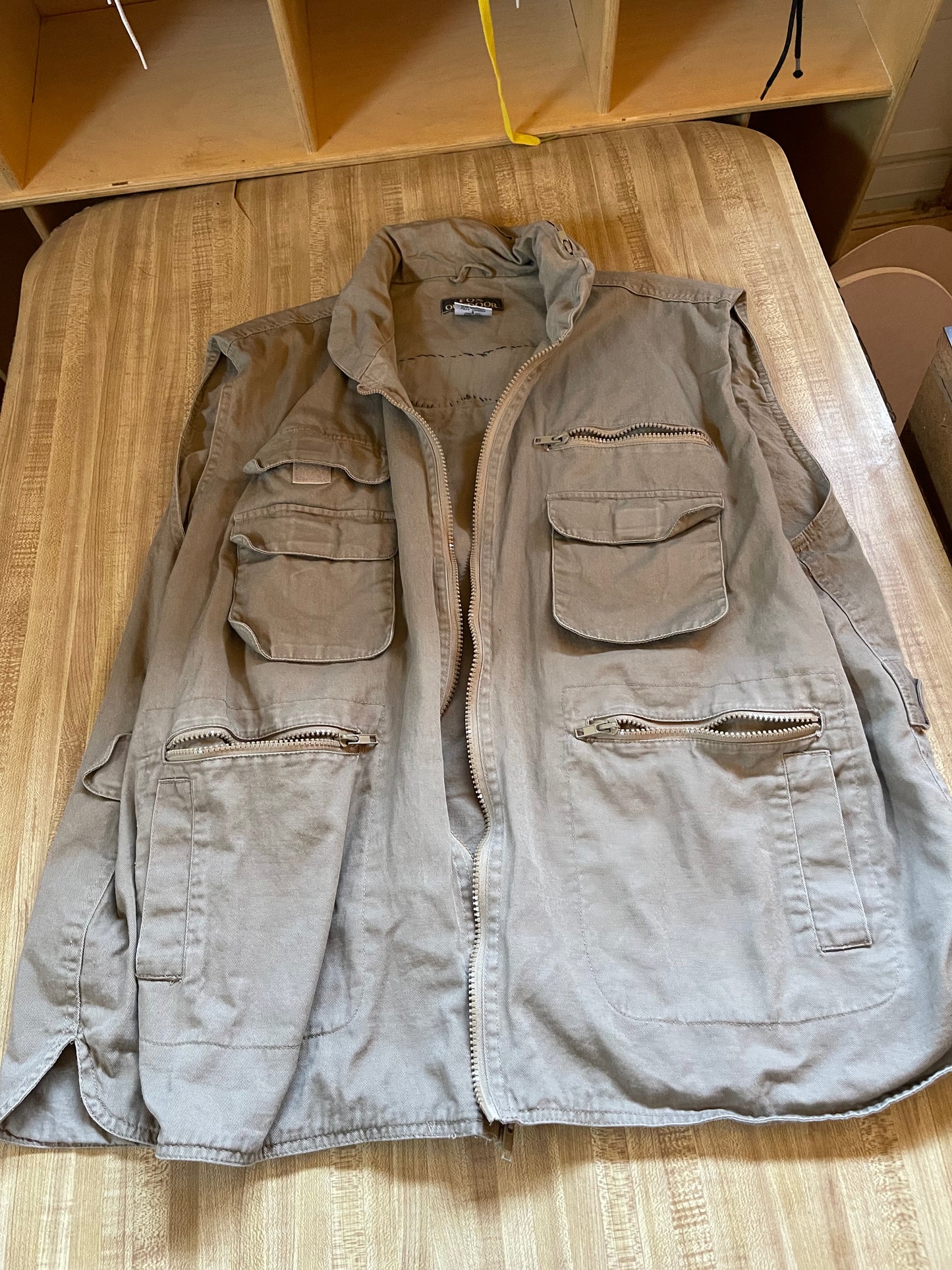 Fox outdoors vest with Harley Davidson patch XXL