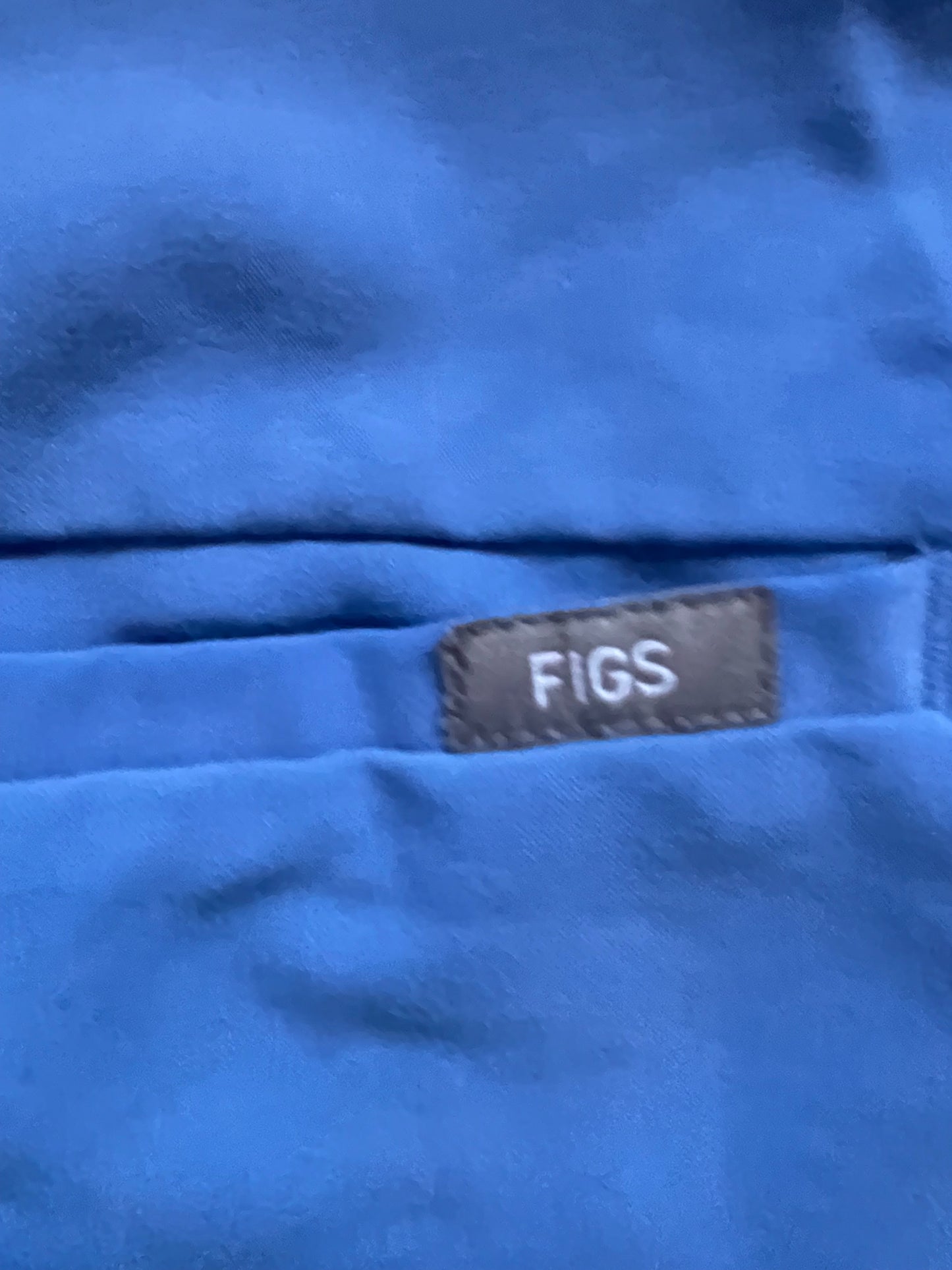 Figs scrubs top xl