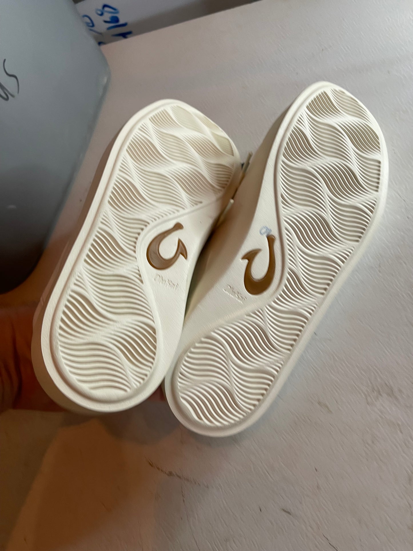 Olukai sneakers size 9.5 Wide