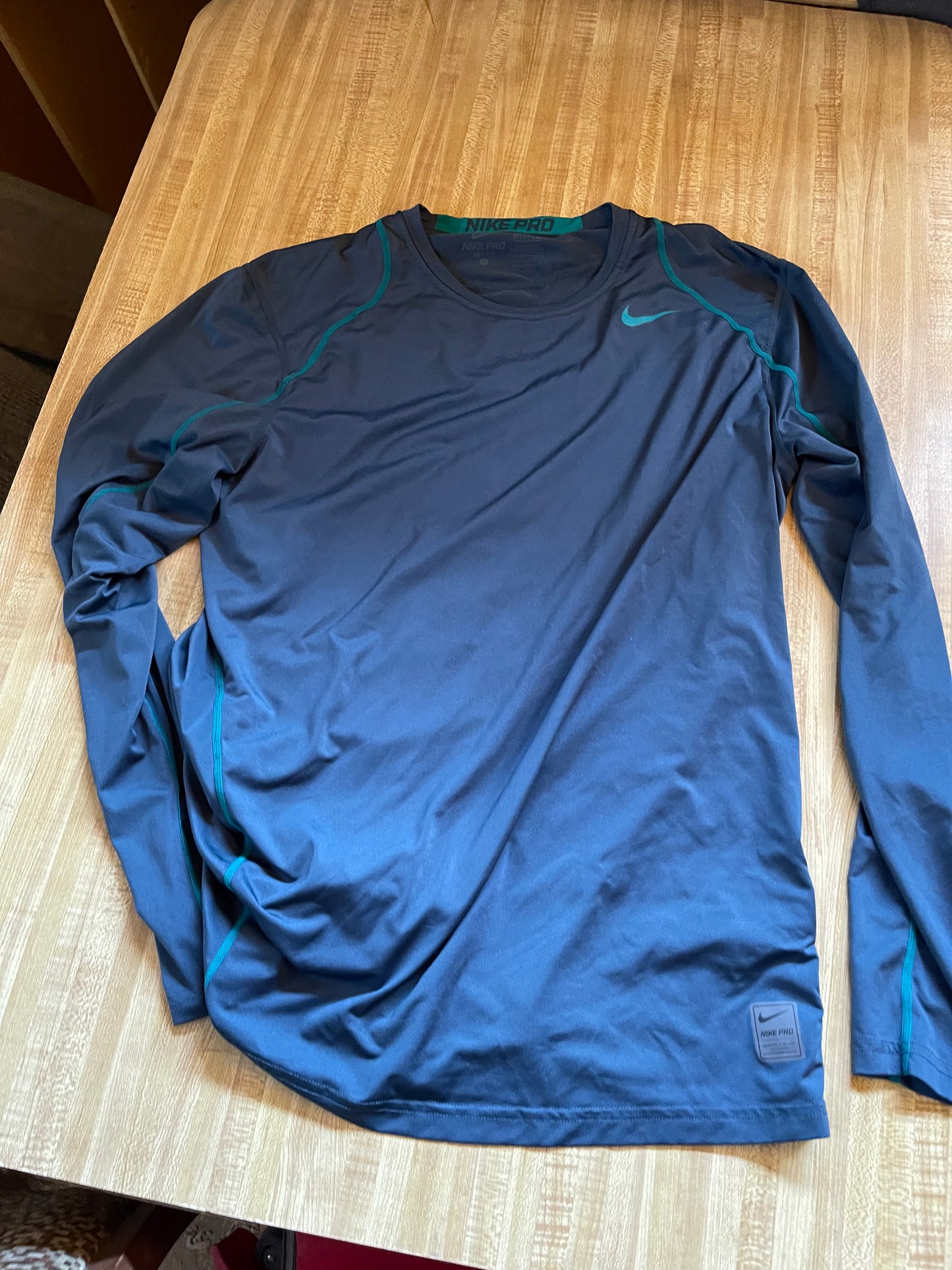 Nike pro rash guard