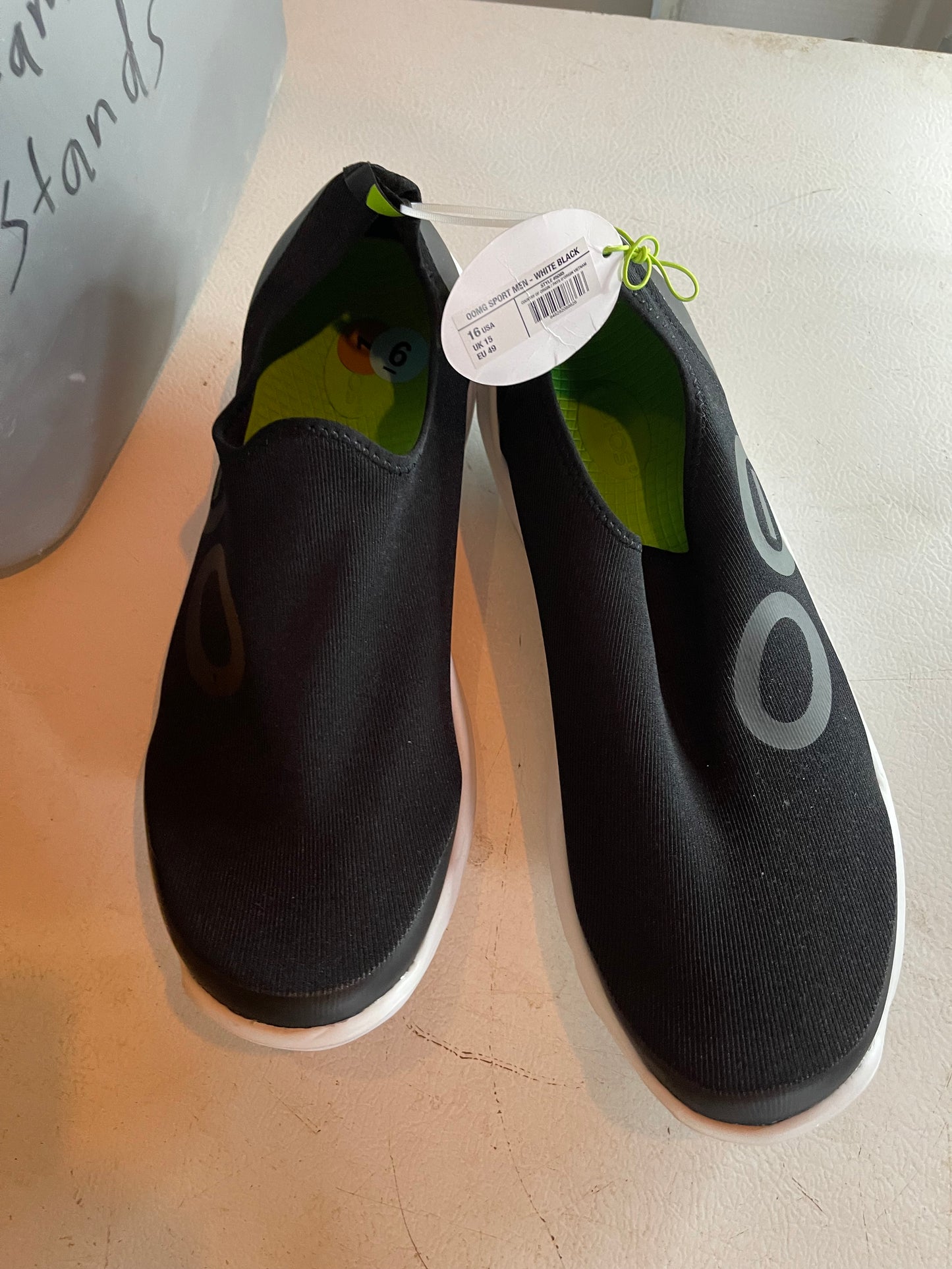 Oofos sneakers size 16 men’s