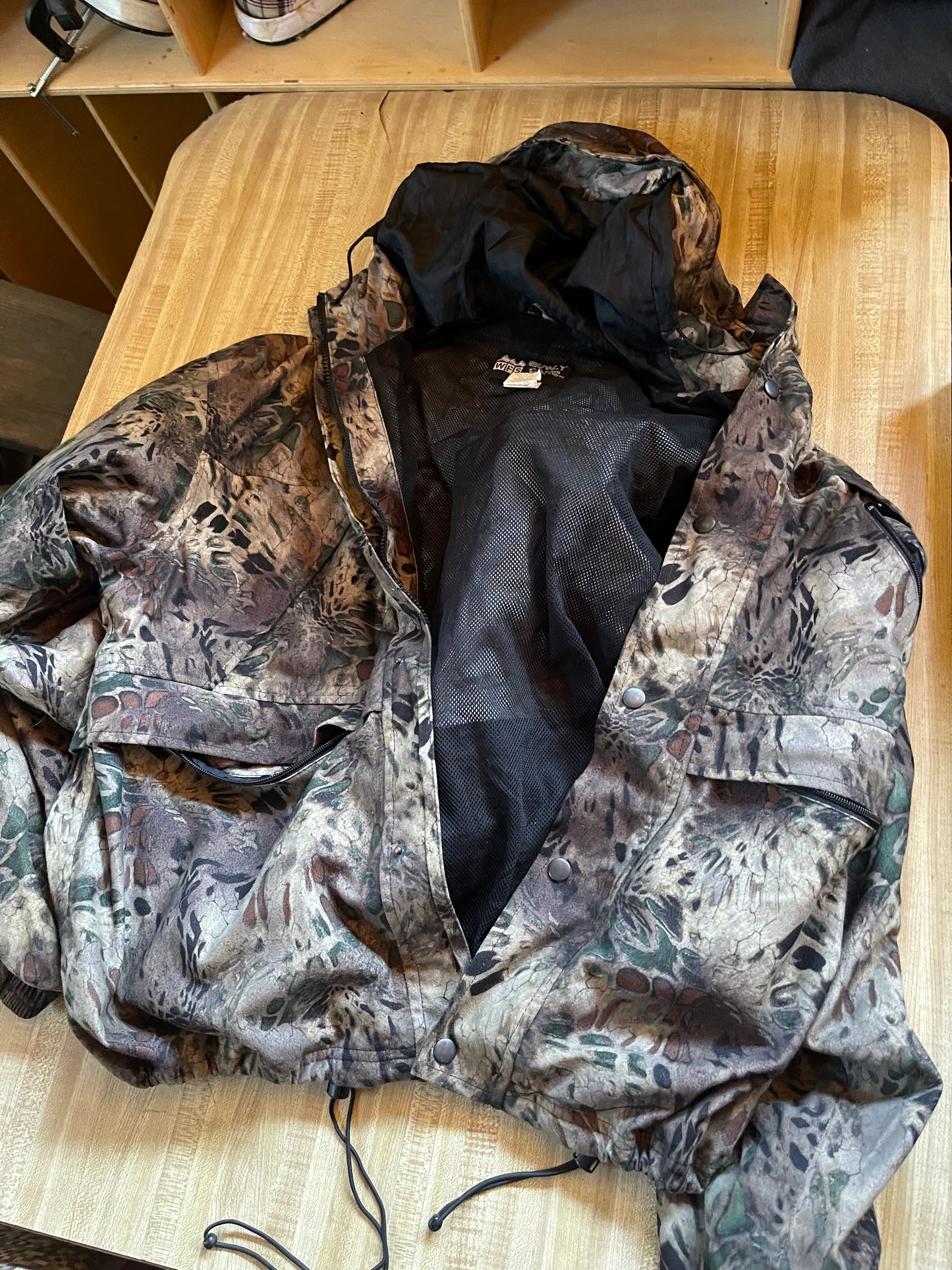 Vintage curly camo jacket large