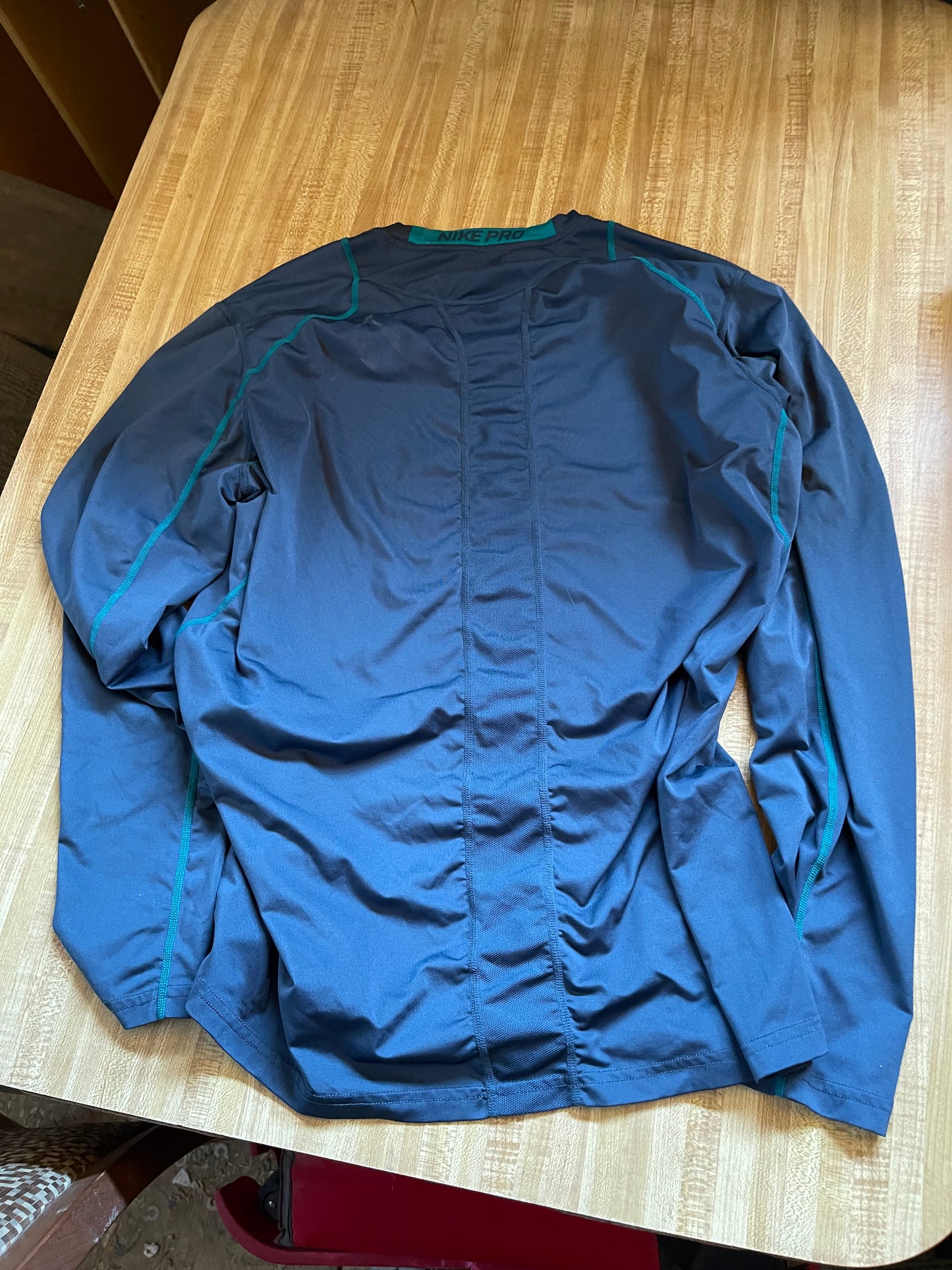 Nike pro rash guard