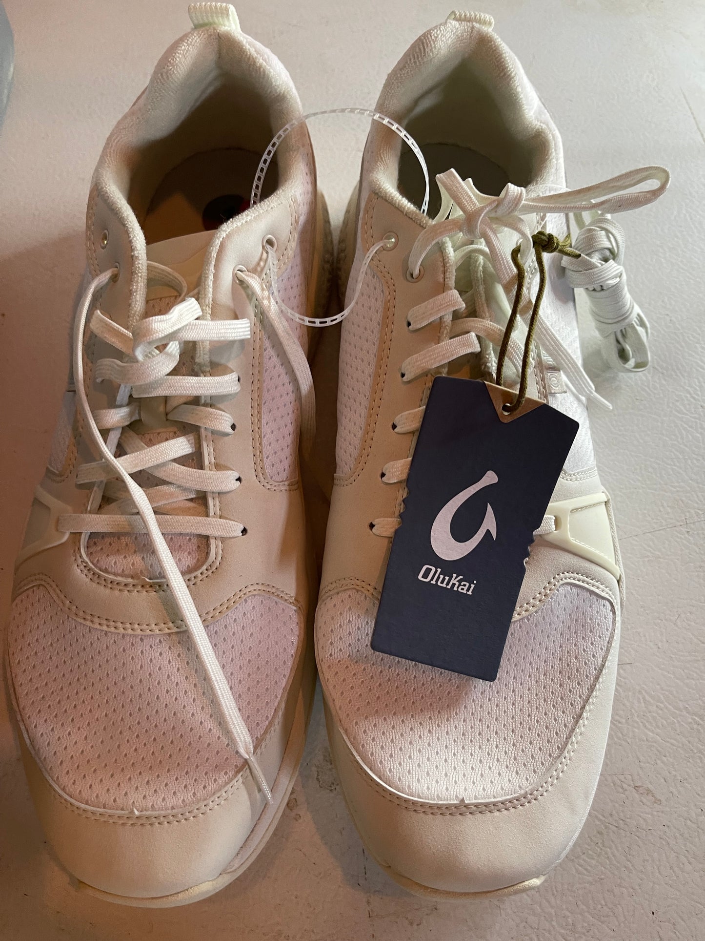 Olukai sneakers size 14
