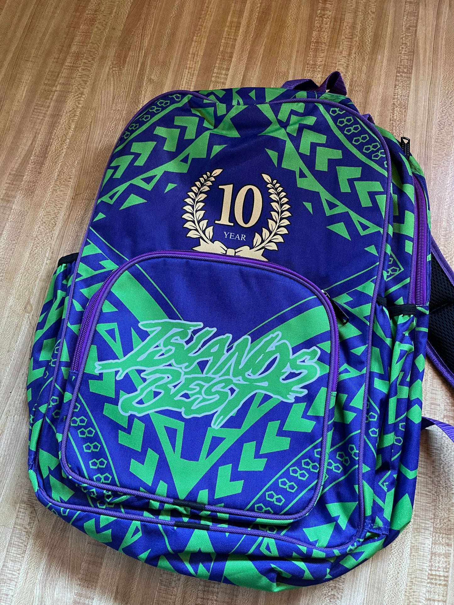 Islands best 10th anniversary backpack