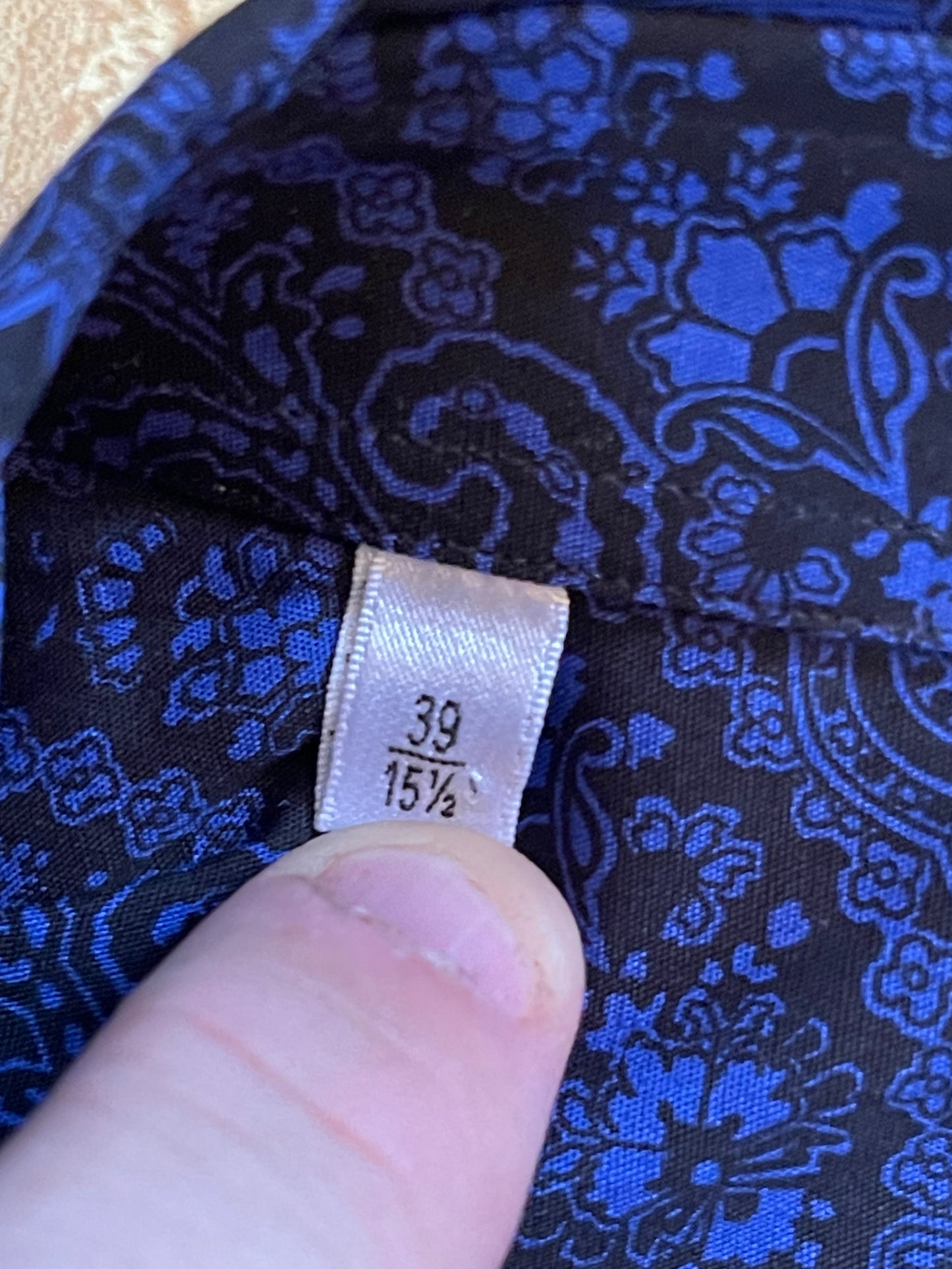 Equivoco button down 15.5
