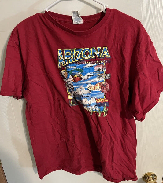Red Arizona tourist t-shirt XL with colorful Grand Canyon State graphic design