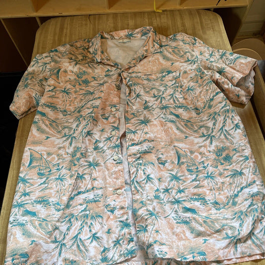 Columbia vented fishing shirt XXL in tropical print with sailboats and palm trees laid flat