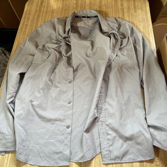 Rank 45 lightweight shirt medium in light gray with long sleeves and button-up front