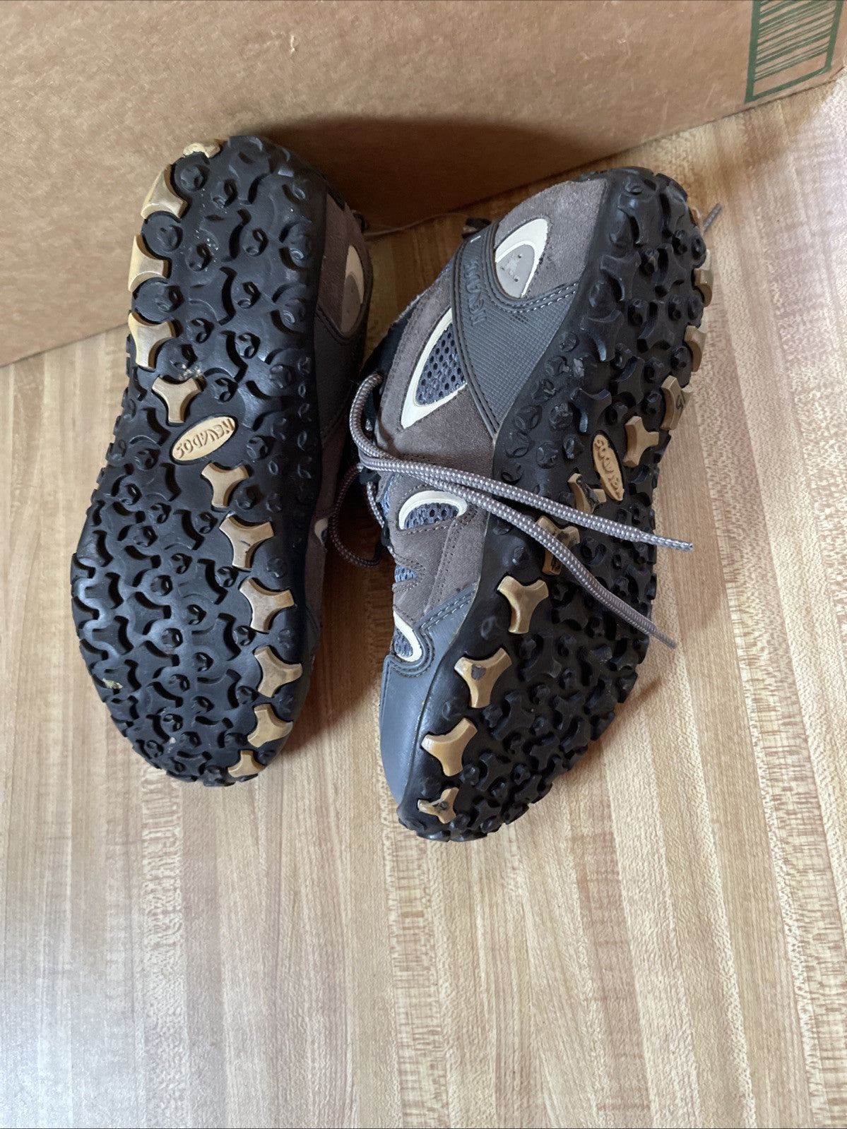 Nevados Hiking Shoes Size 7