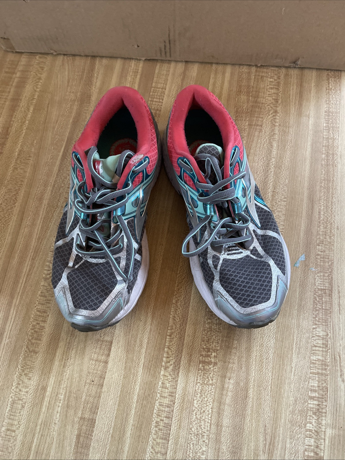 Brooks Ravenna 7 Size 7.5