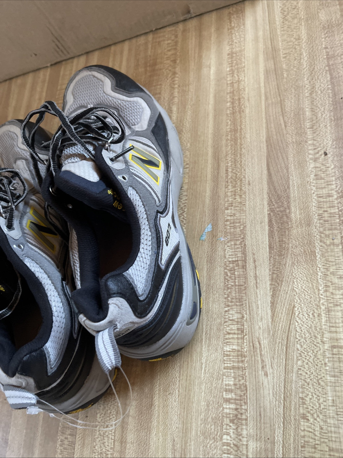 New Balance 807 10.5 EE