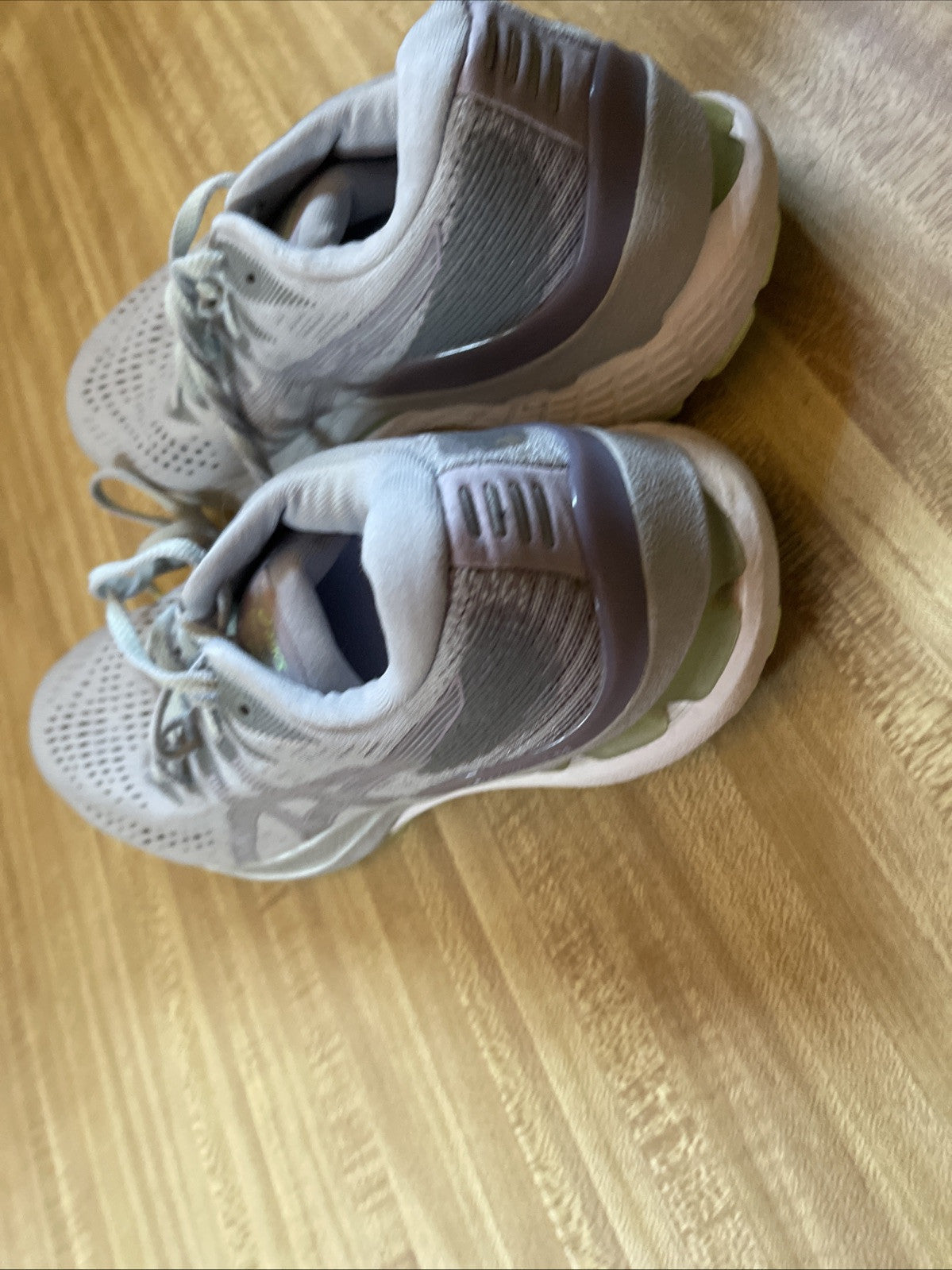 ASICS Gel Kayano 28 Size 10