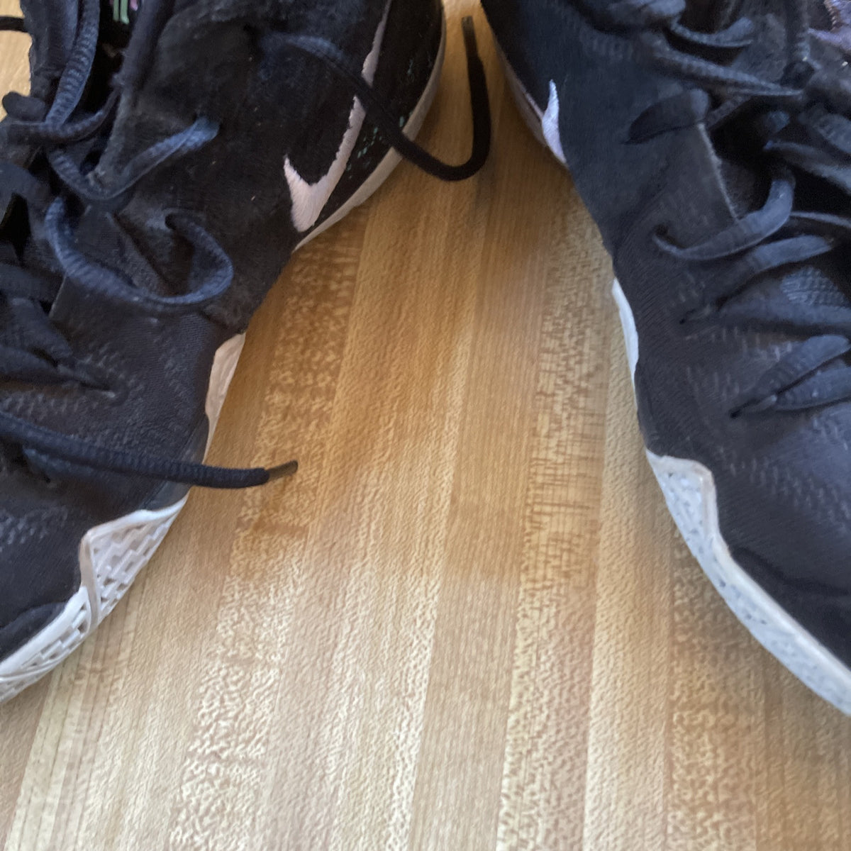Nike Kyrie 4 Ankle Taker Size 7Y
