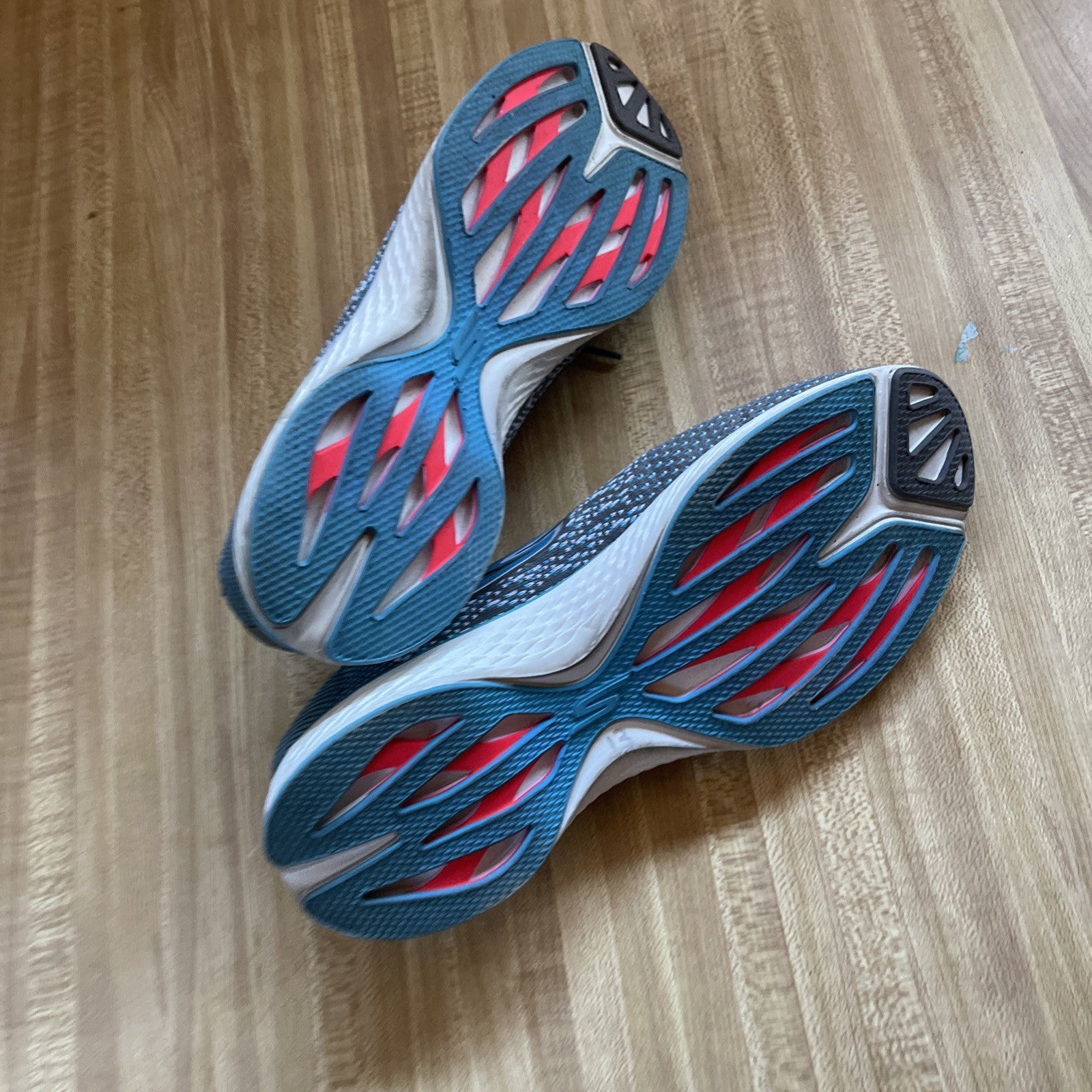 Skechers Womens GOwalk 4 GOGA MAX Quick-Fit Size 10 14173