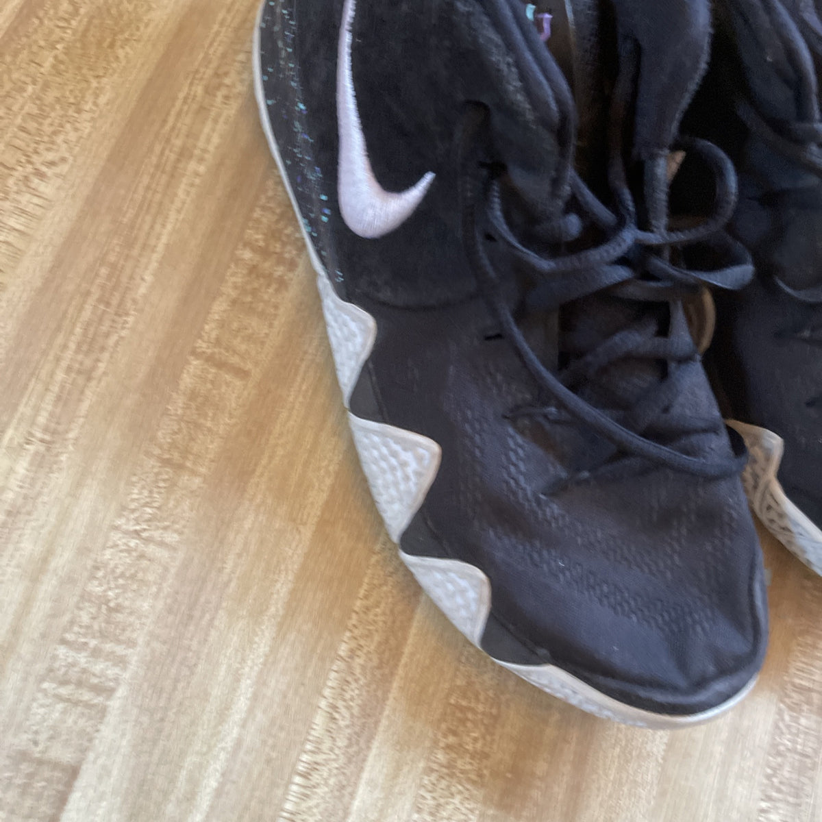 Nike Kyrie 4 Ankle Taker Size 7Y