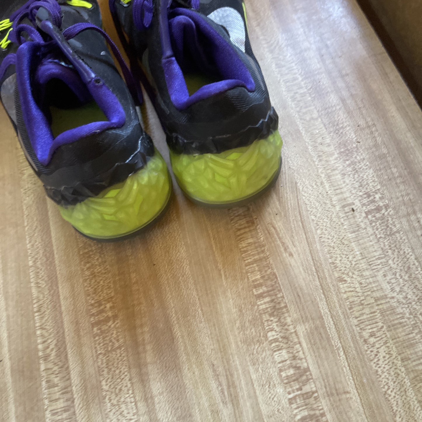 Size 10.5 - Nike Zoom Kobe Venomenon 5 Joker