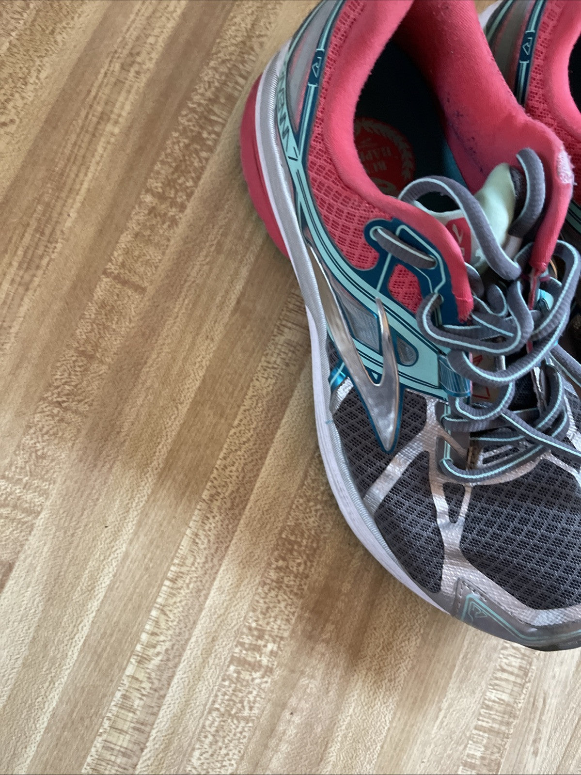 Brooks Ravenna 7 Size 7.5