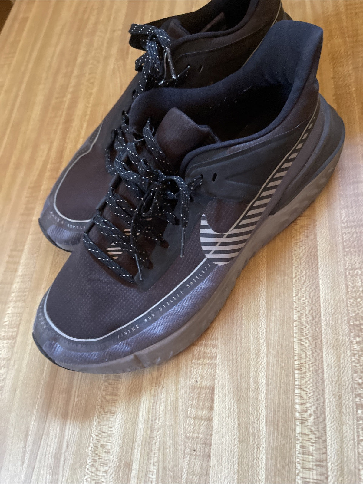 Size 10 - Nike Legend React 2 Shield Reflective Silver