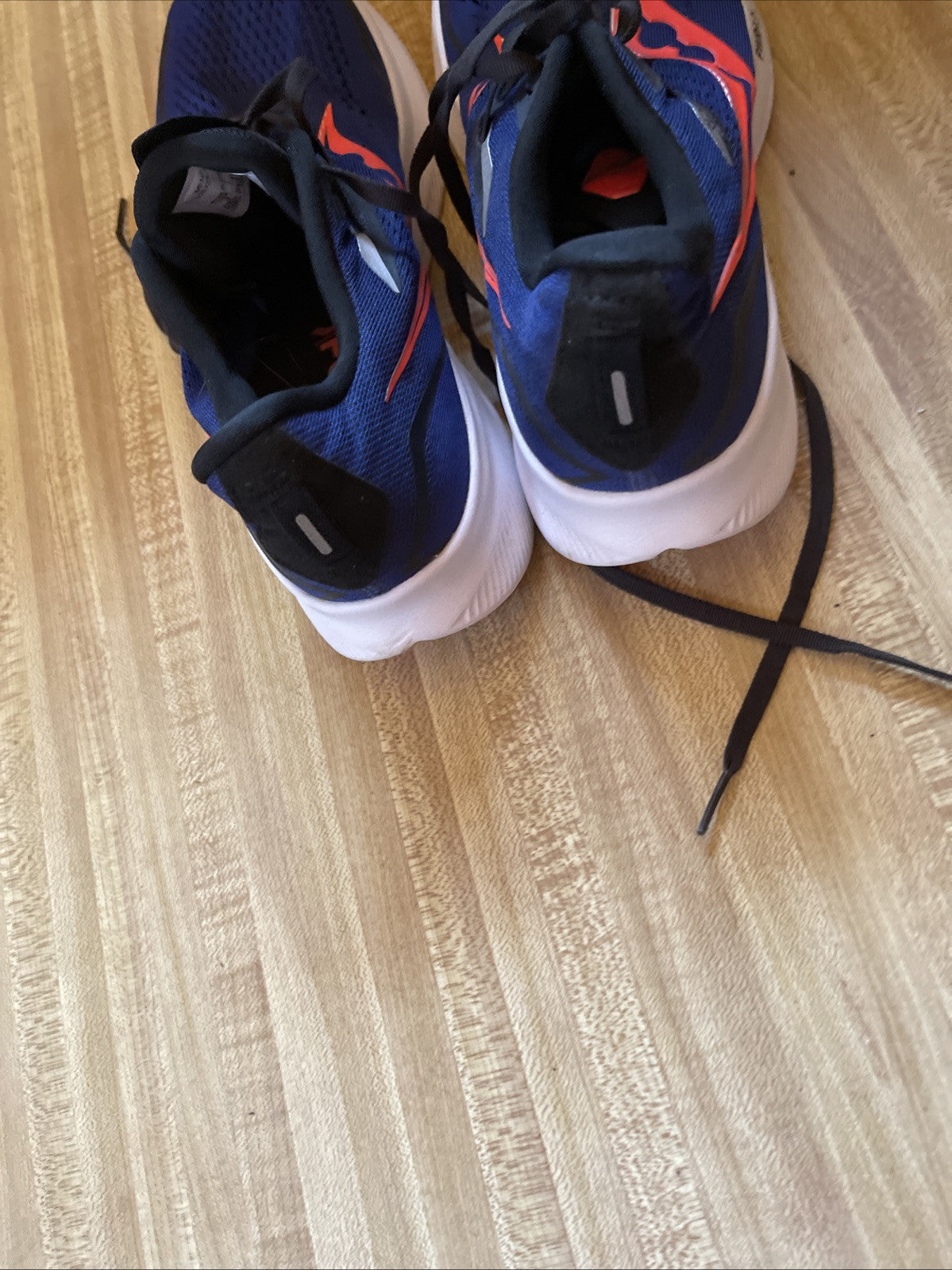 Saucony Ride Fifteen Size 9