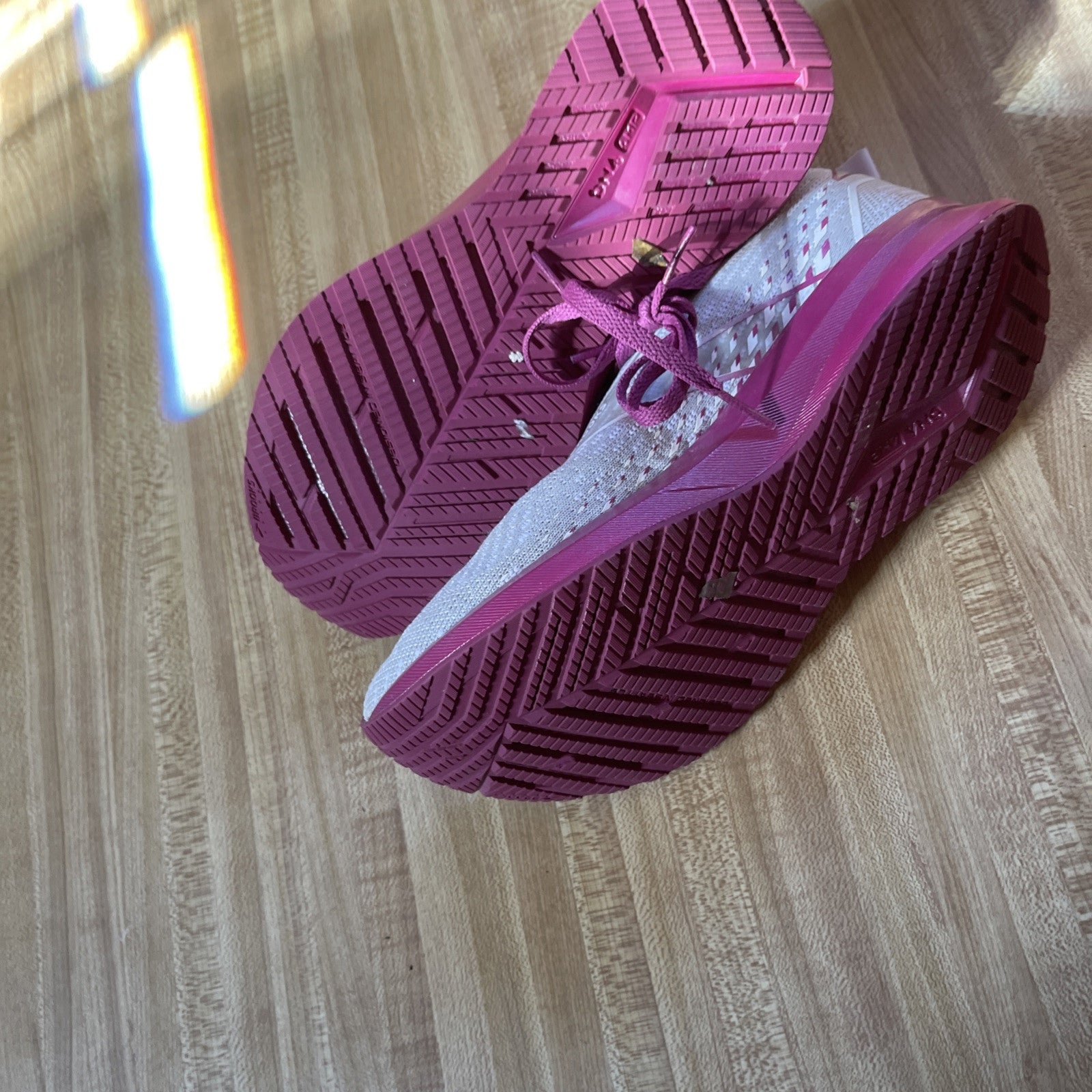 Brooks Levitate 5 Size 8
