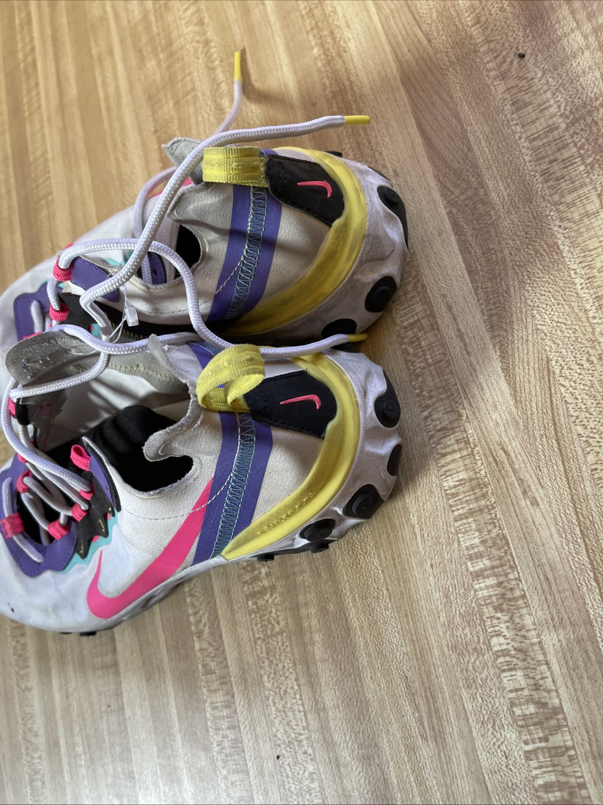 Size 9 - Nike React Element 55 Hyper Pink