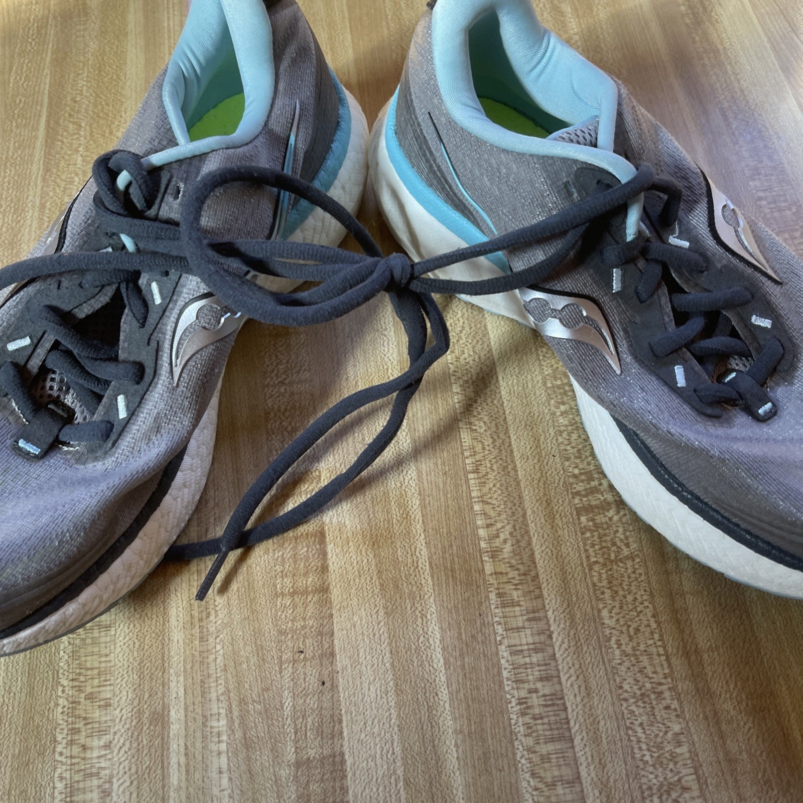 Saucony Triumph Size 8.5