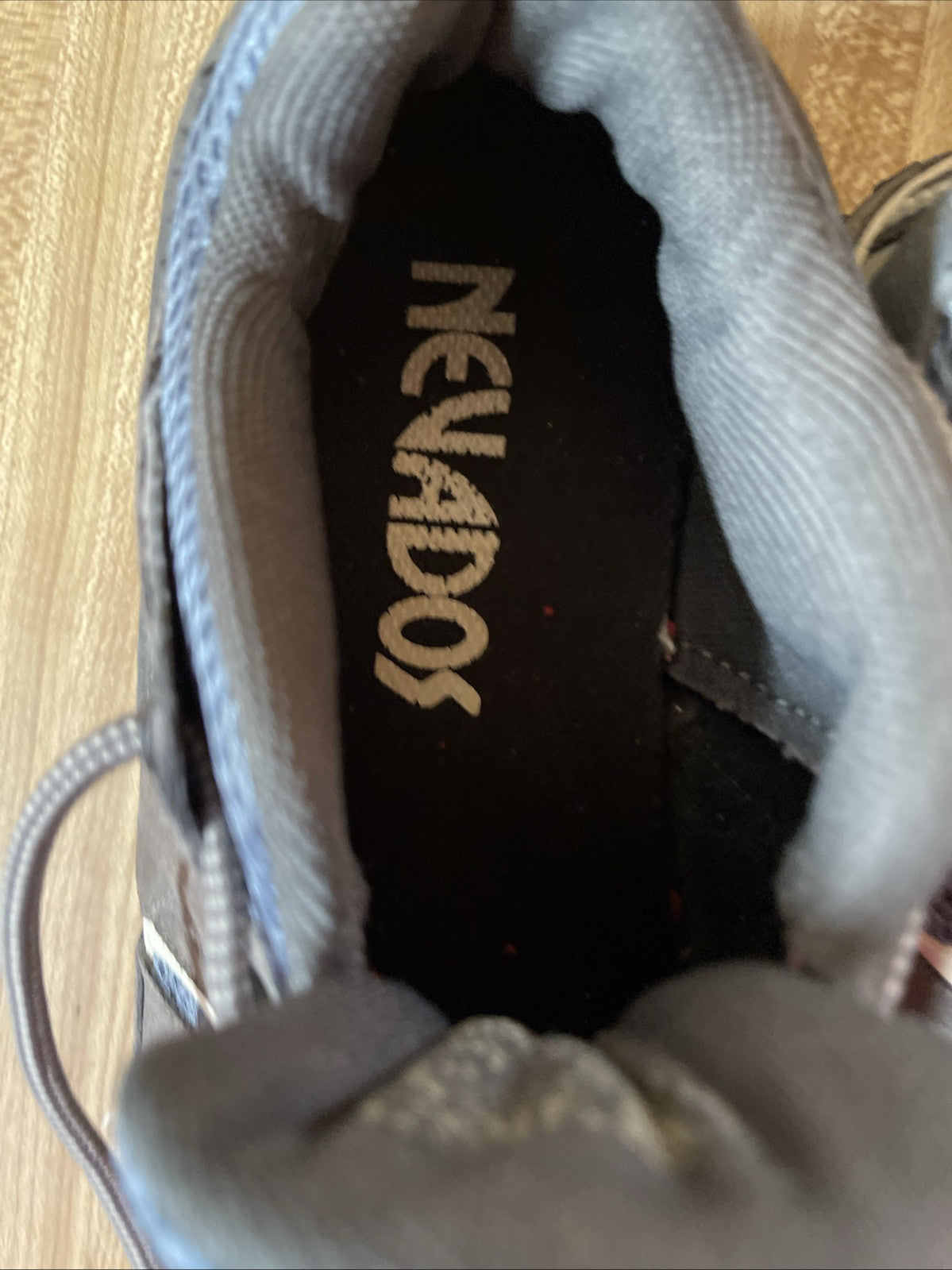 Nevados Hiking Shoes Size 7