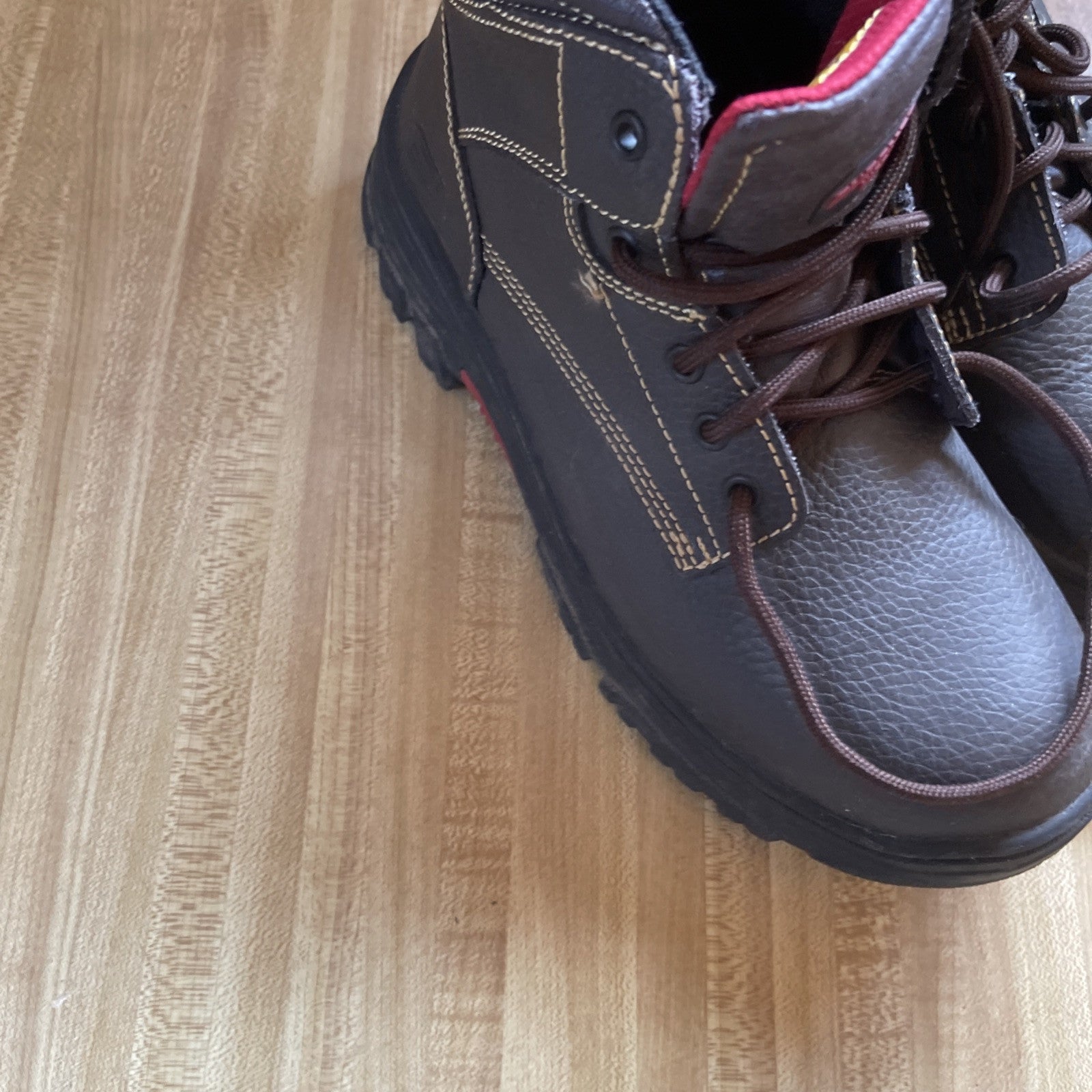 Skechers Work Boots Men’s 9 Wide