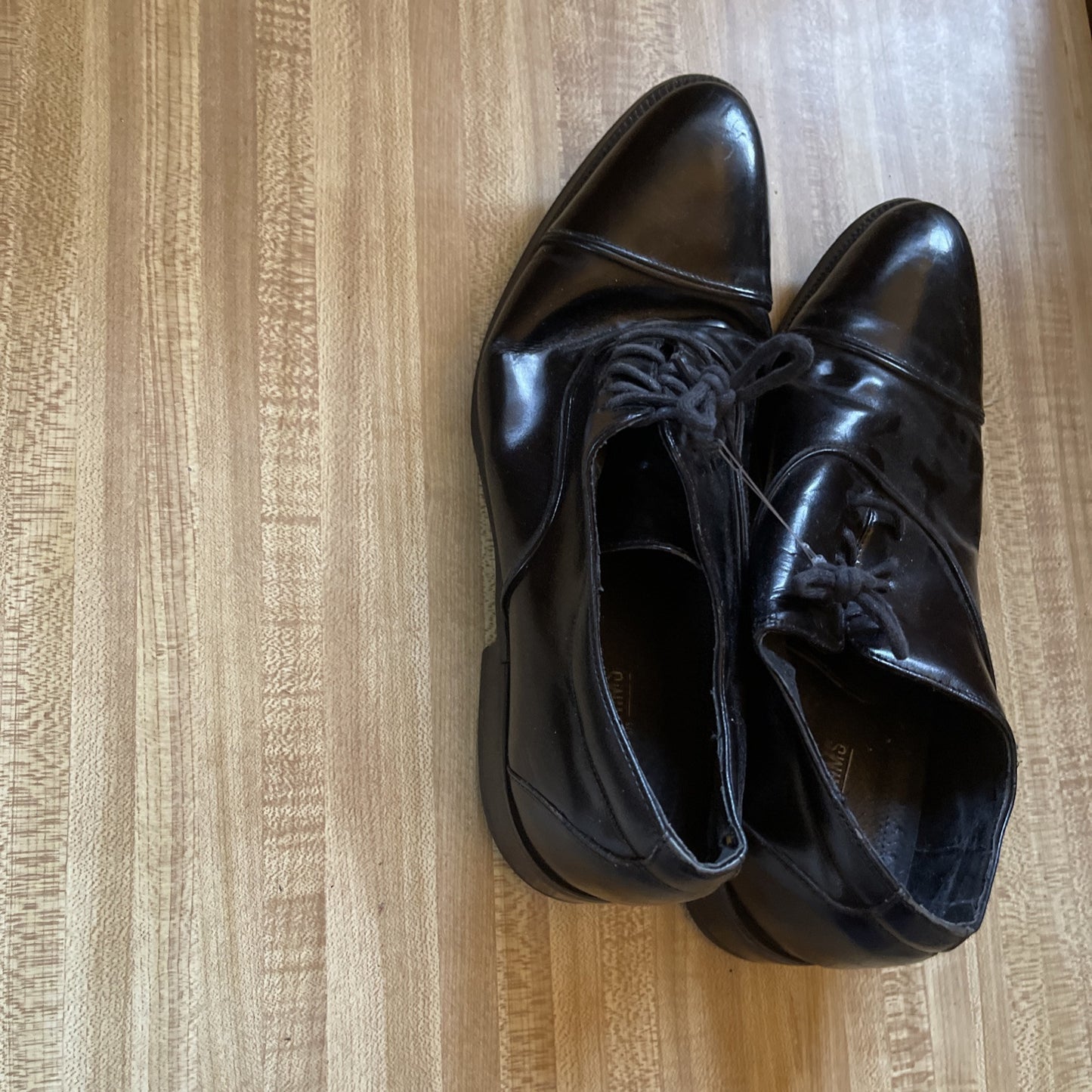 Stacy Adams Shoes 9