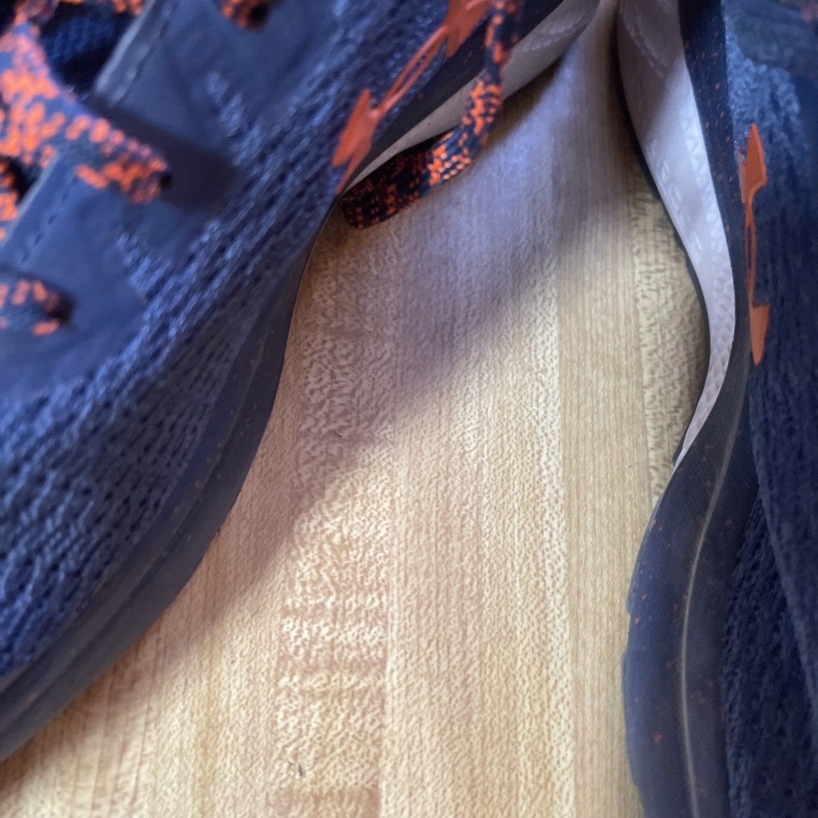 Under Armour Charged Escape Size 9