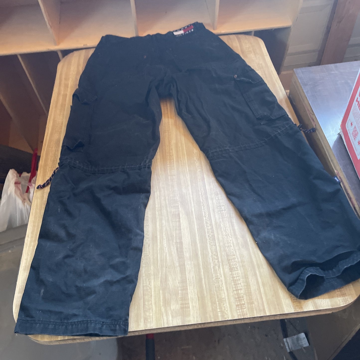 Vintage Tommy Hilfiger Cargo Pants 34x32 Baggy