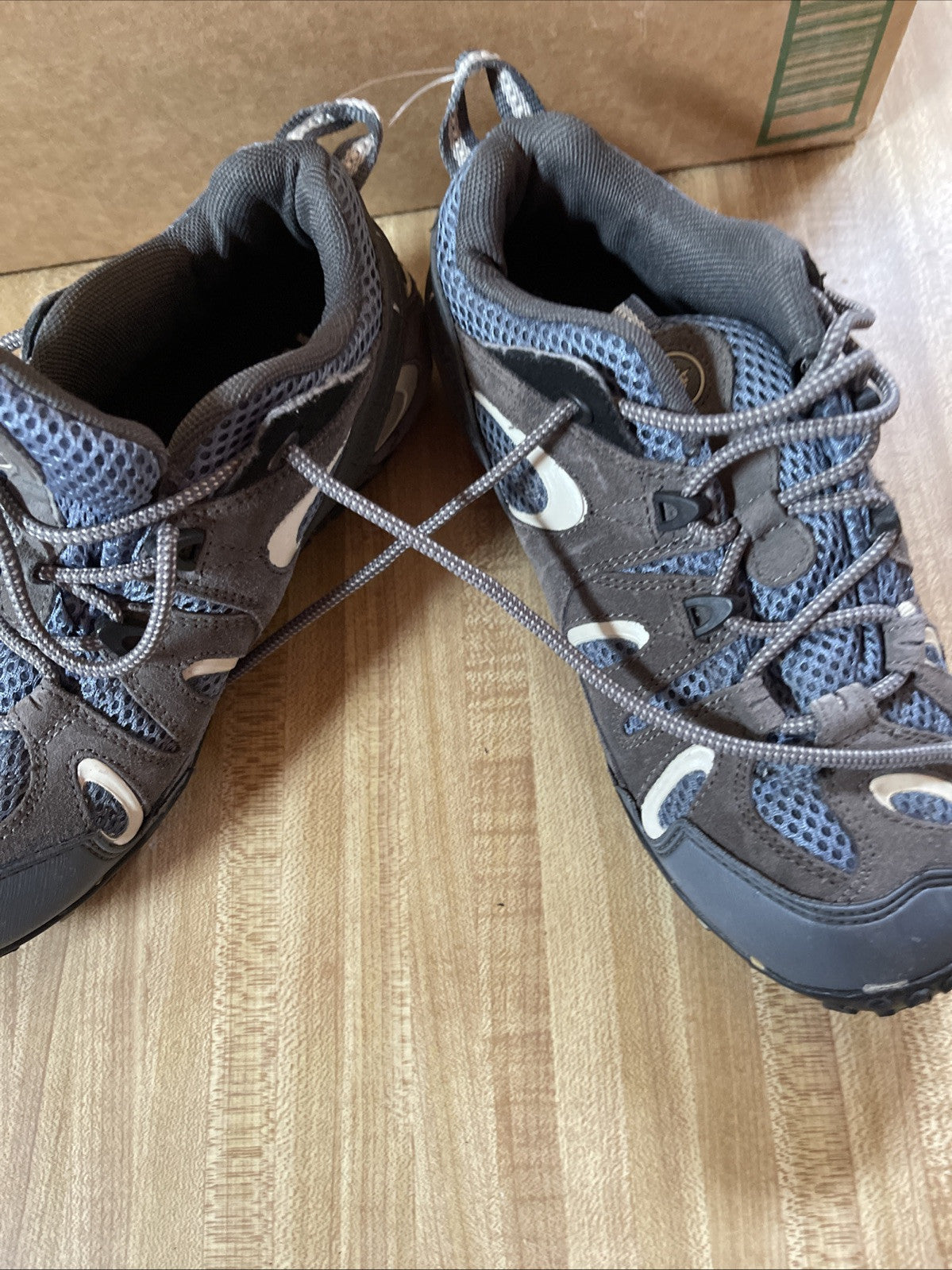 Nevados Hiking Shoes Size 7