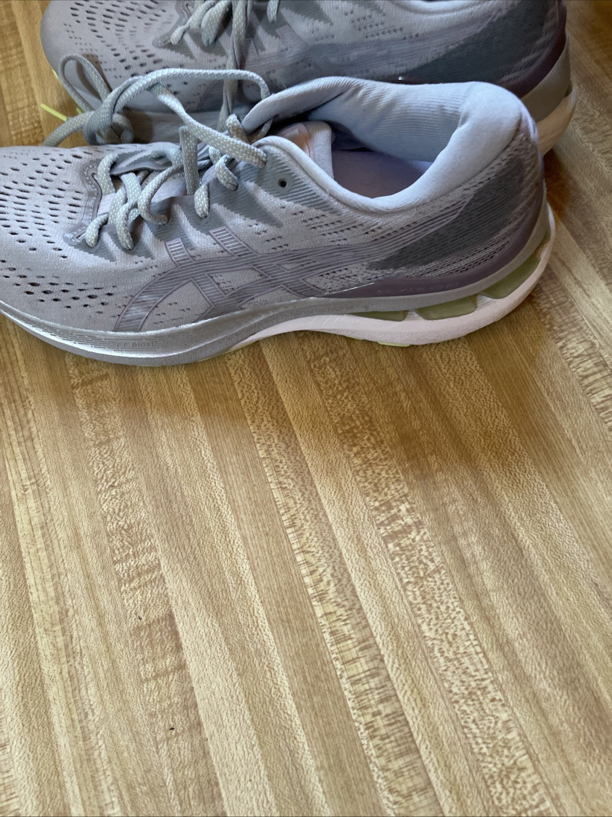 ASICS Gel Kayano 28 Size 10