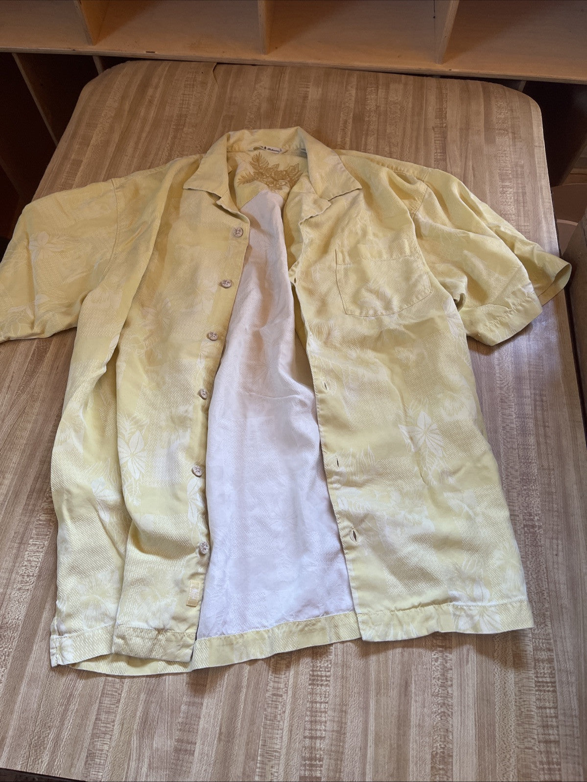 Tommy Bahama Silk Shirt Medium 