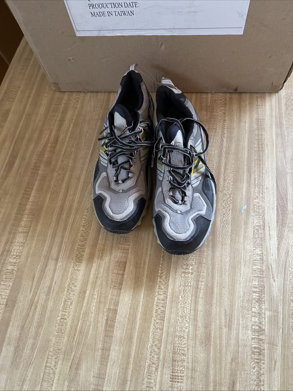 New Balance 807 10.5 EE
