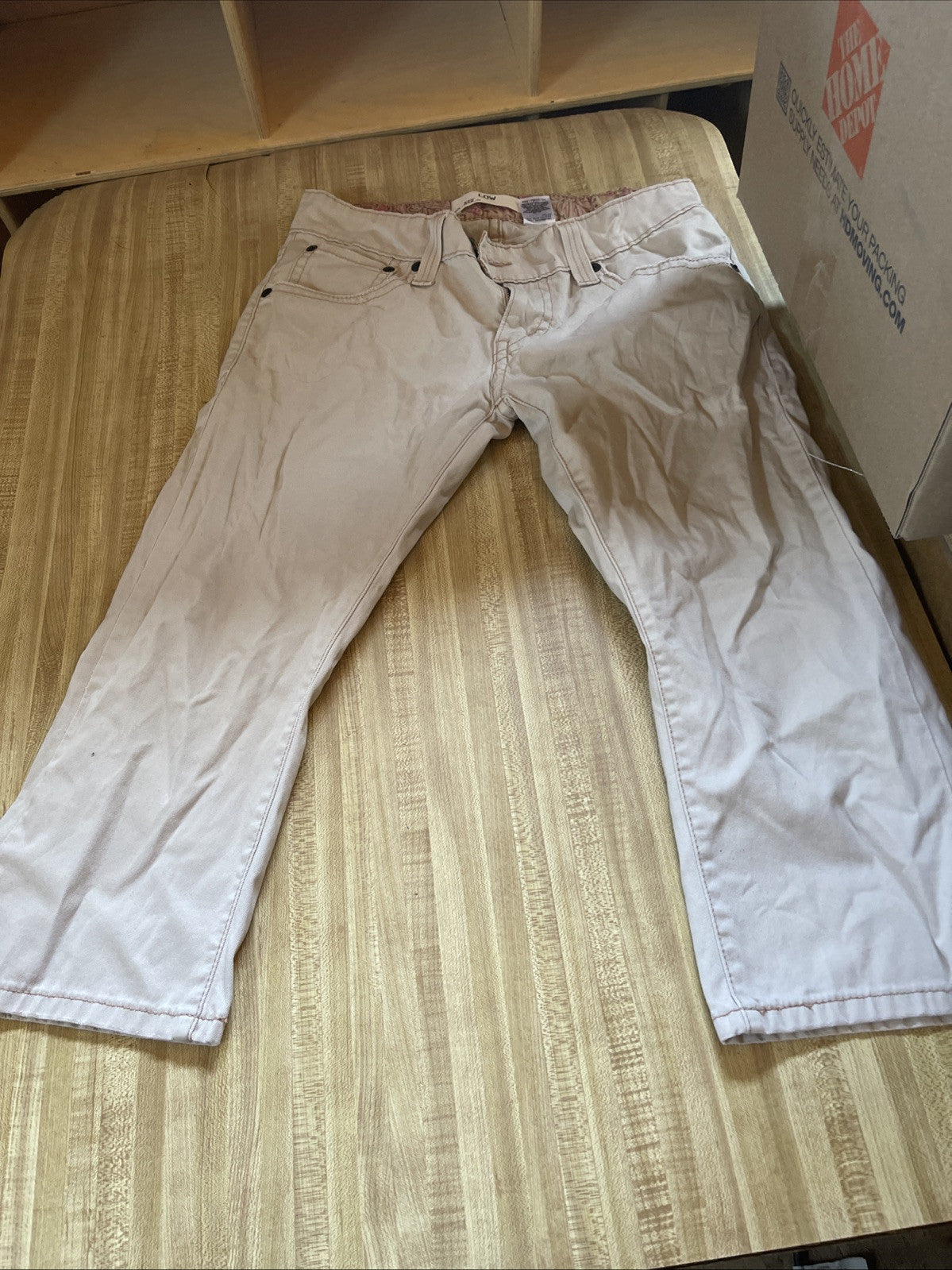 Levis 542 Low Jeans Womens Size 12 Light Beige Straight Cotton Stretch Capris